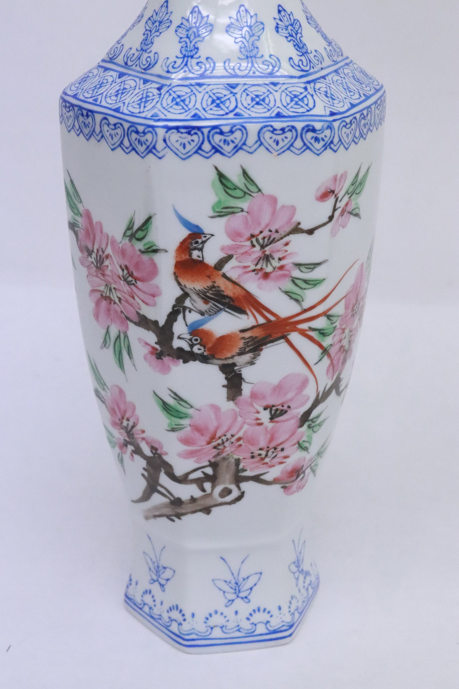 Pair fine egg shell porcelain vases - 7