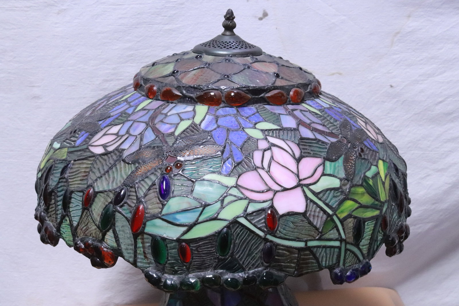 A fancy table lamp - 3