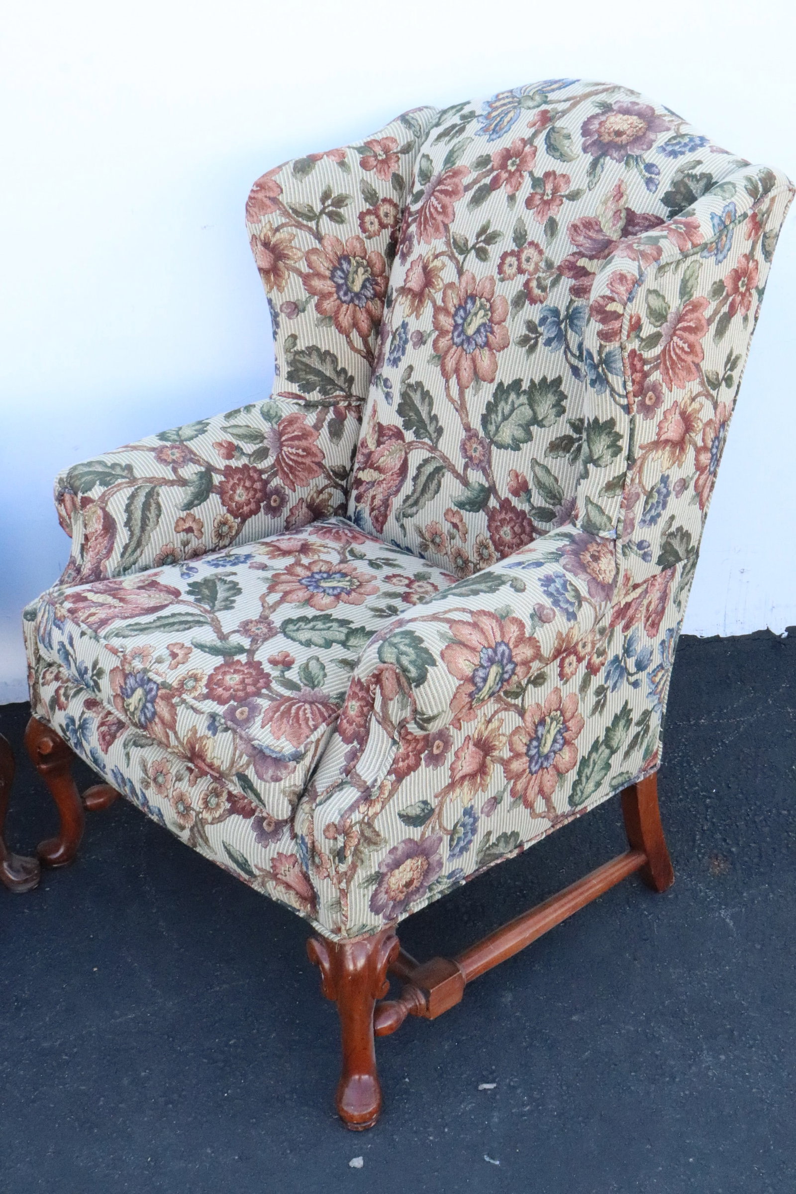 Pair Ethan Allen wingback chairs - 5