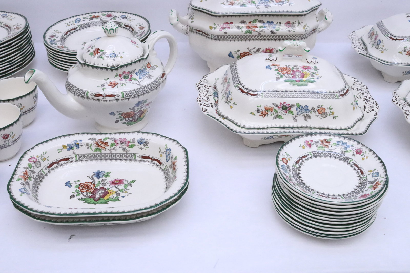 Spode china set in Chinese rose pattern - 4
