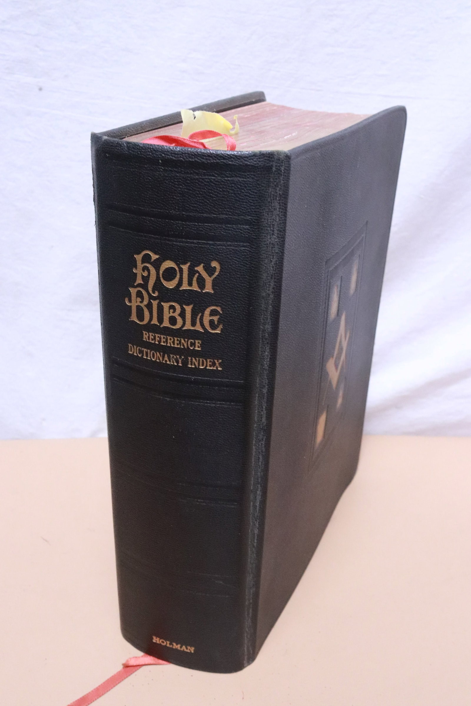 A circa 1925 Masonic bible - 10