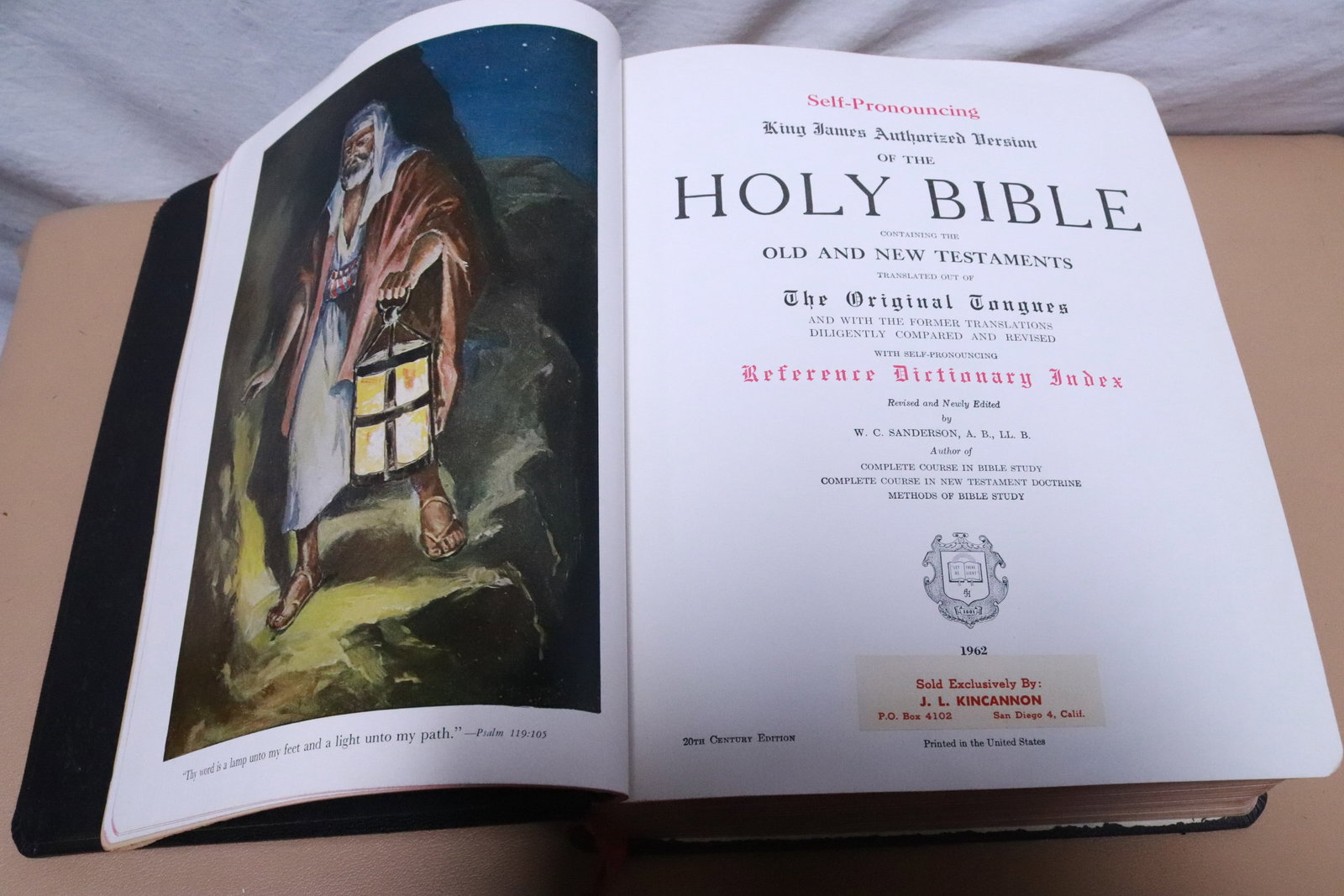 A circa 1925 Masonic bible - 3