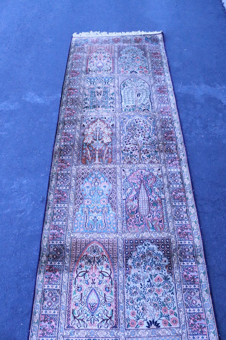 An Ossipee silk runner - 3