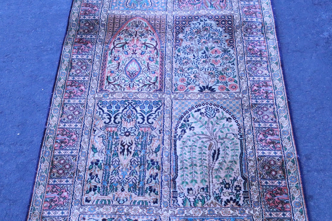 An Ossipee silk runner - 5