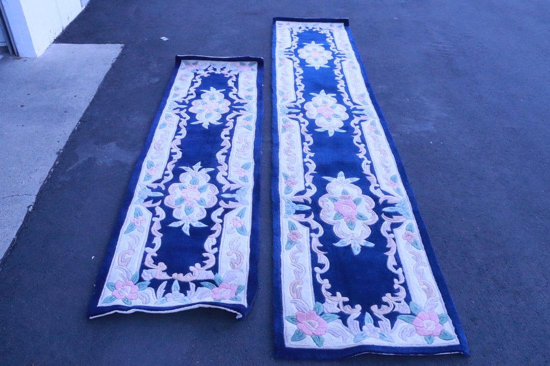 2 Chinese wool area rugs: 2 Chinese wool area rugs, 89.3"x25", 131.3"x27.2"