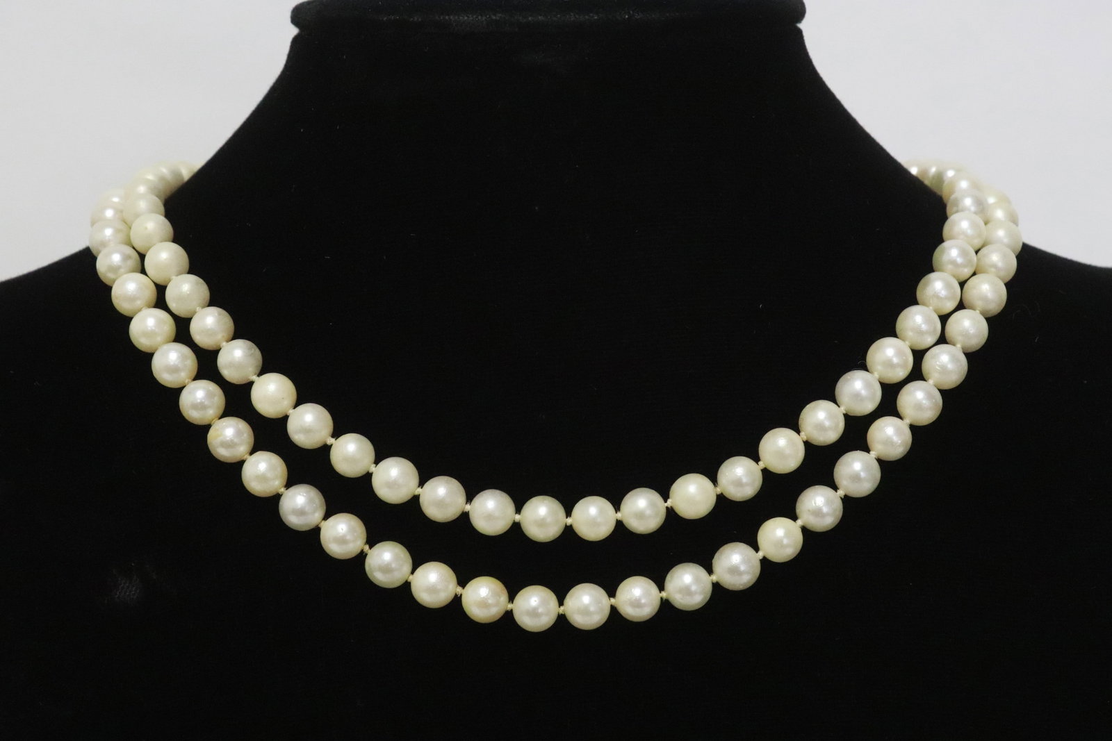 Opera length Akoya cultured pearl necklace w/ 14K clasp: Opera lengthAkoya cultured pearl necklace (31.2"L), each pearl measures approx. 6.5mm diameter, with 14K Y/G clasp, all pearl match and have good luster
