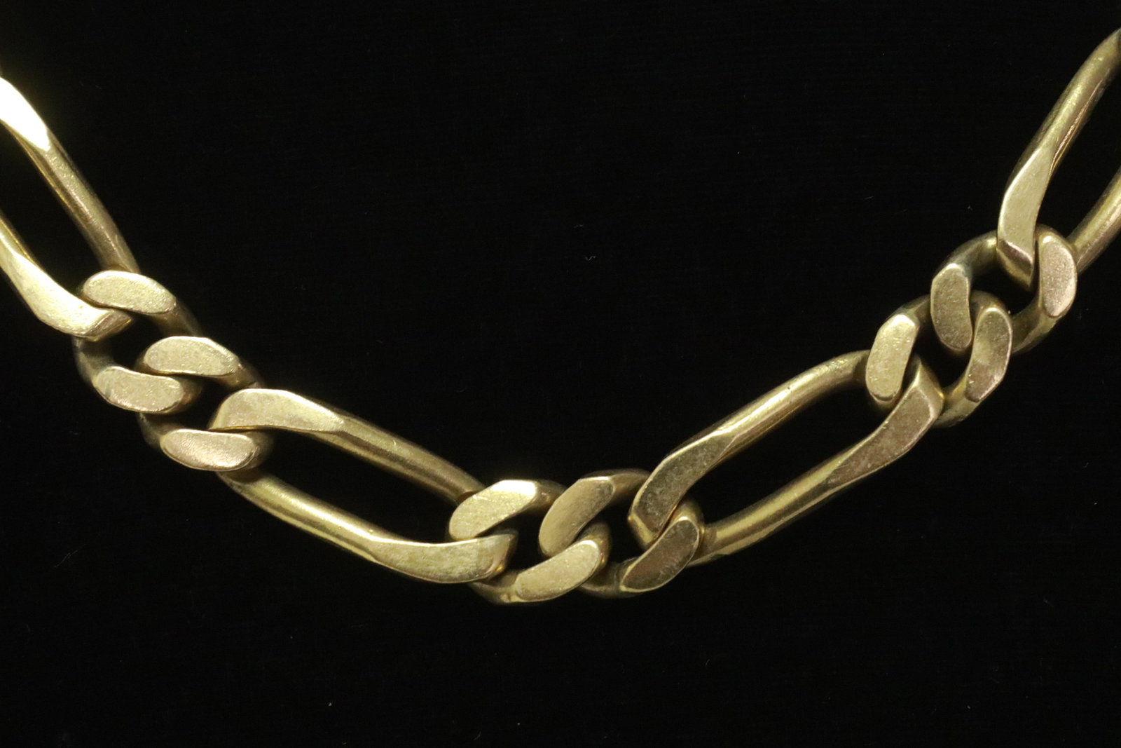 A solid 18K Y/G anchor link necklace - 2