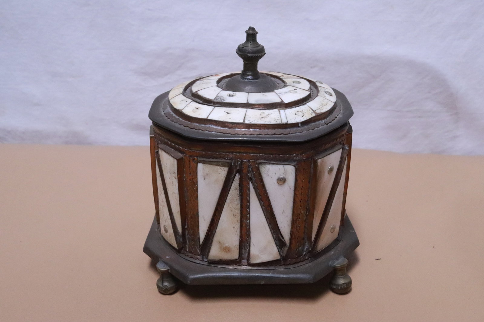 2 bone decorated tea caddies - 6