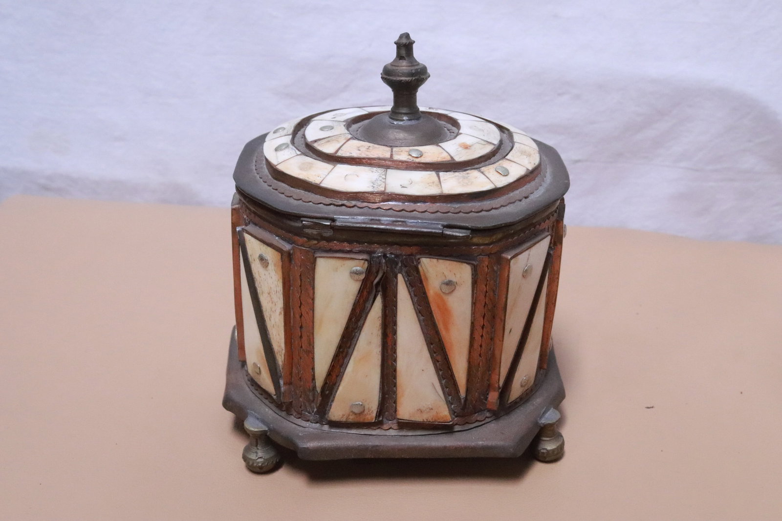 2 bone decorated tea caddies - 8