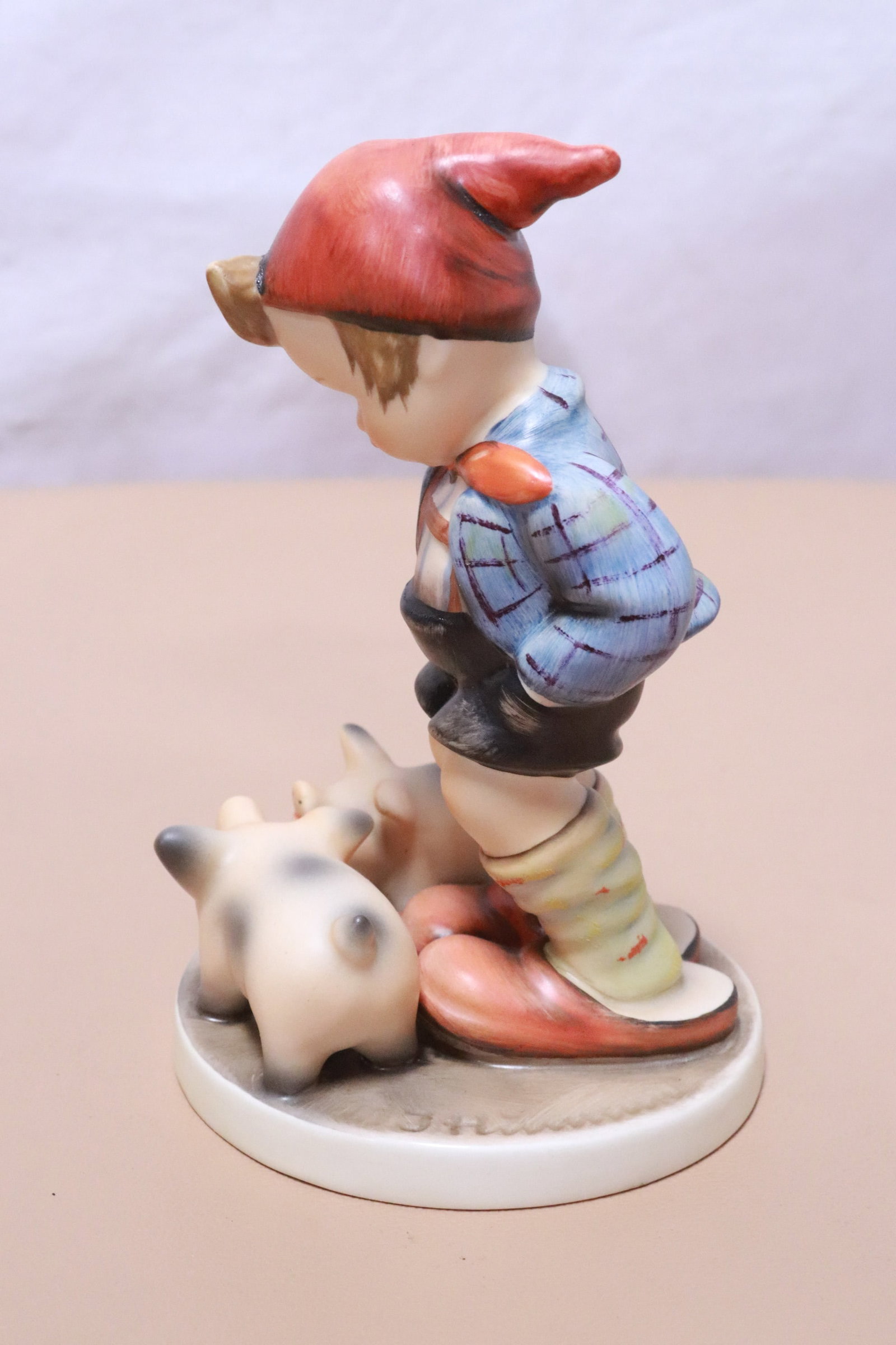 3 Hummel figurines - 6