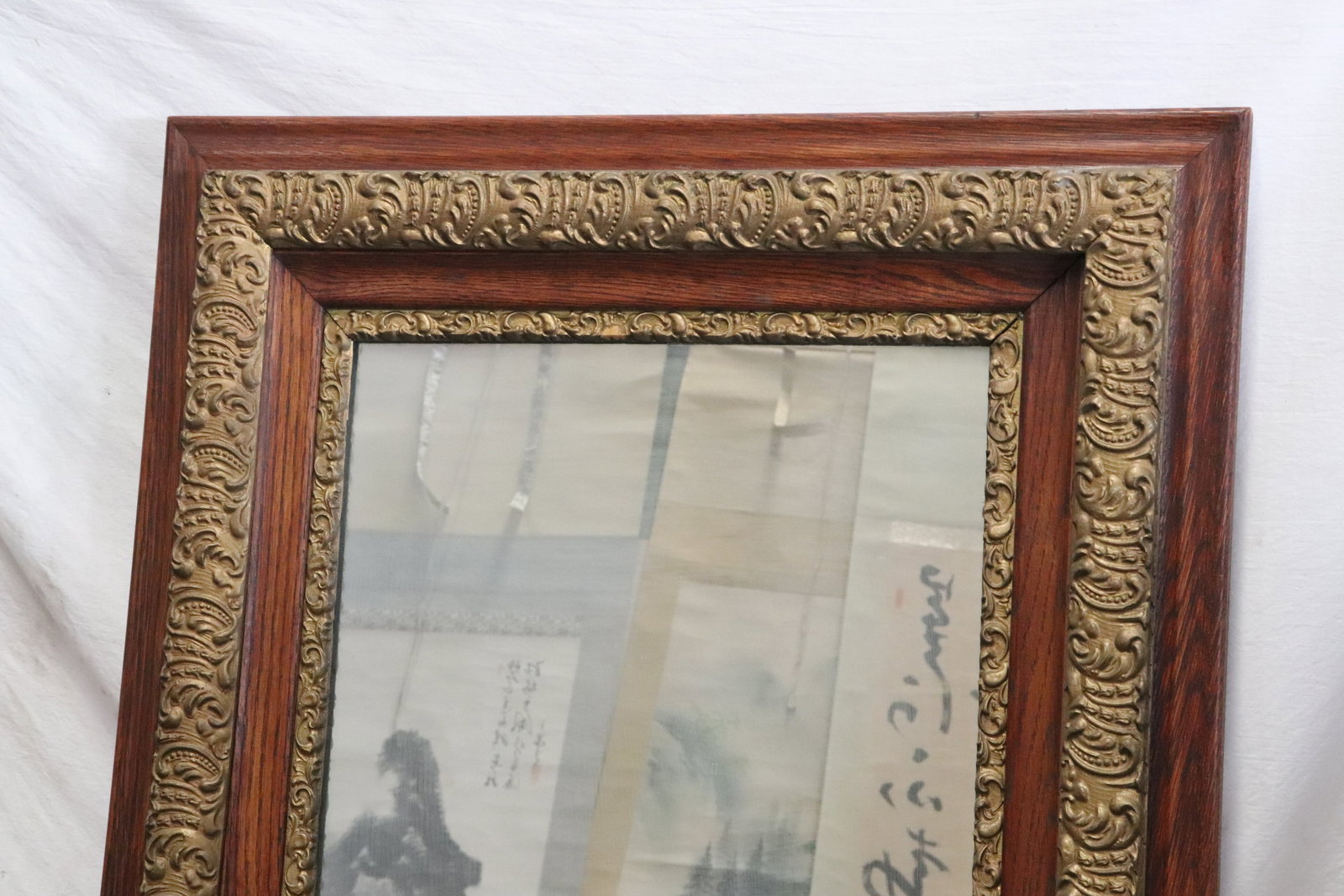 A Victorian wall mirror - 2
