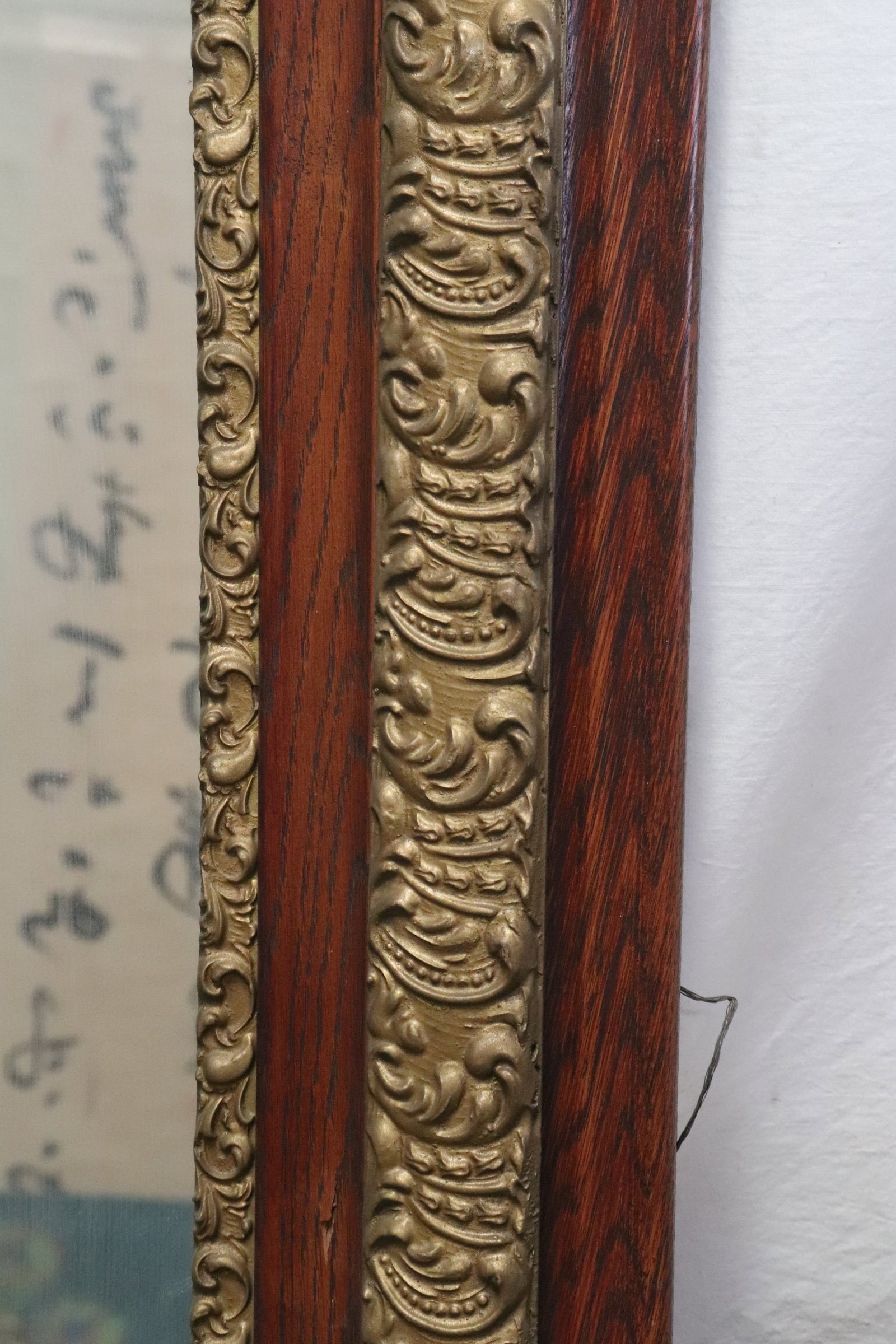 A Victorian wall mirror - 4
