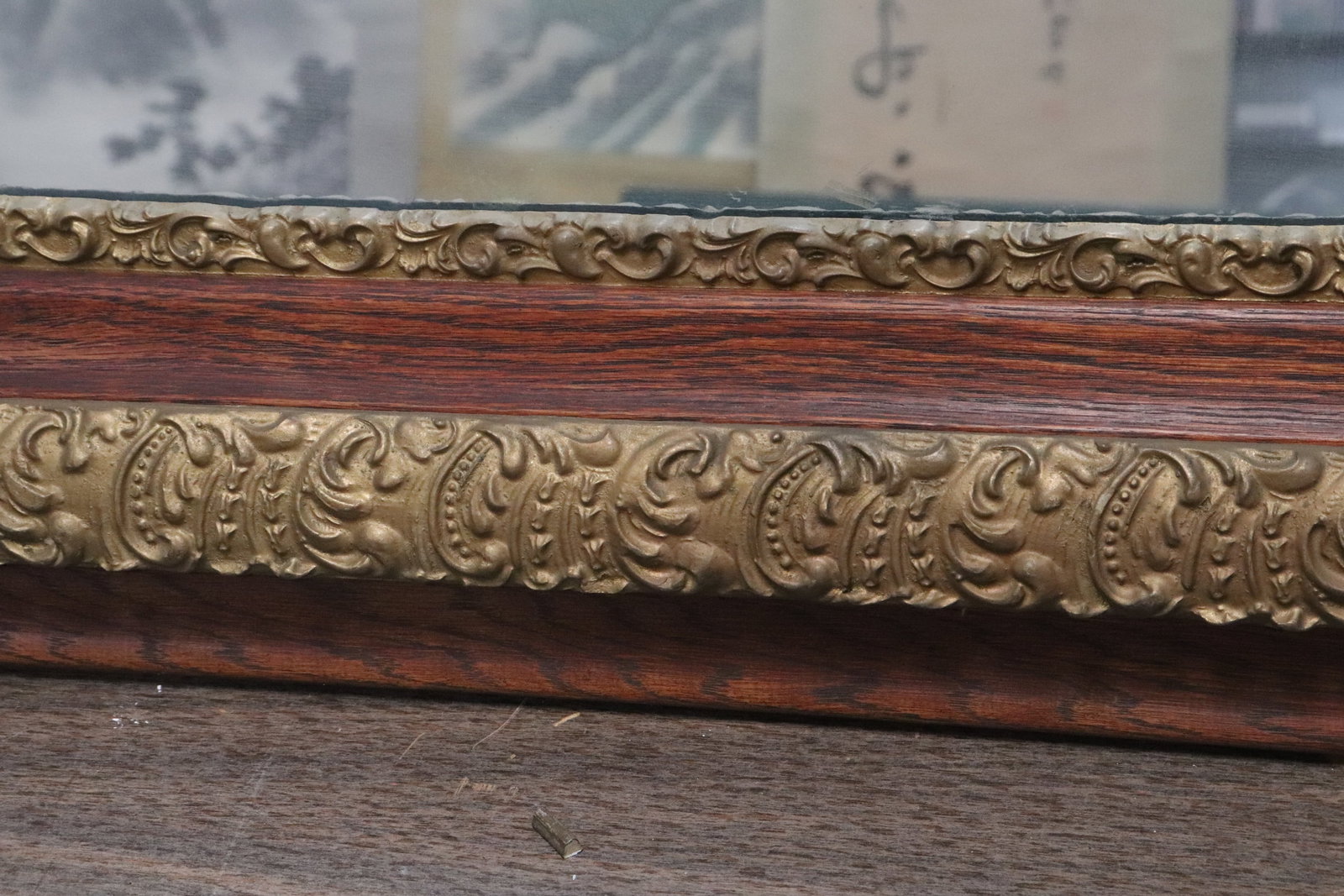 A Victorian wall mirror - 7