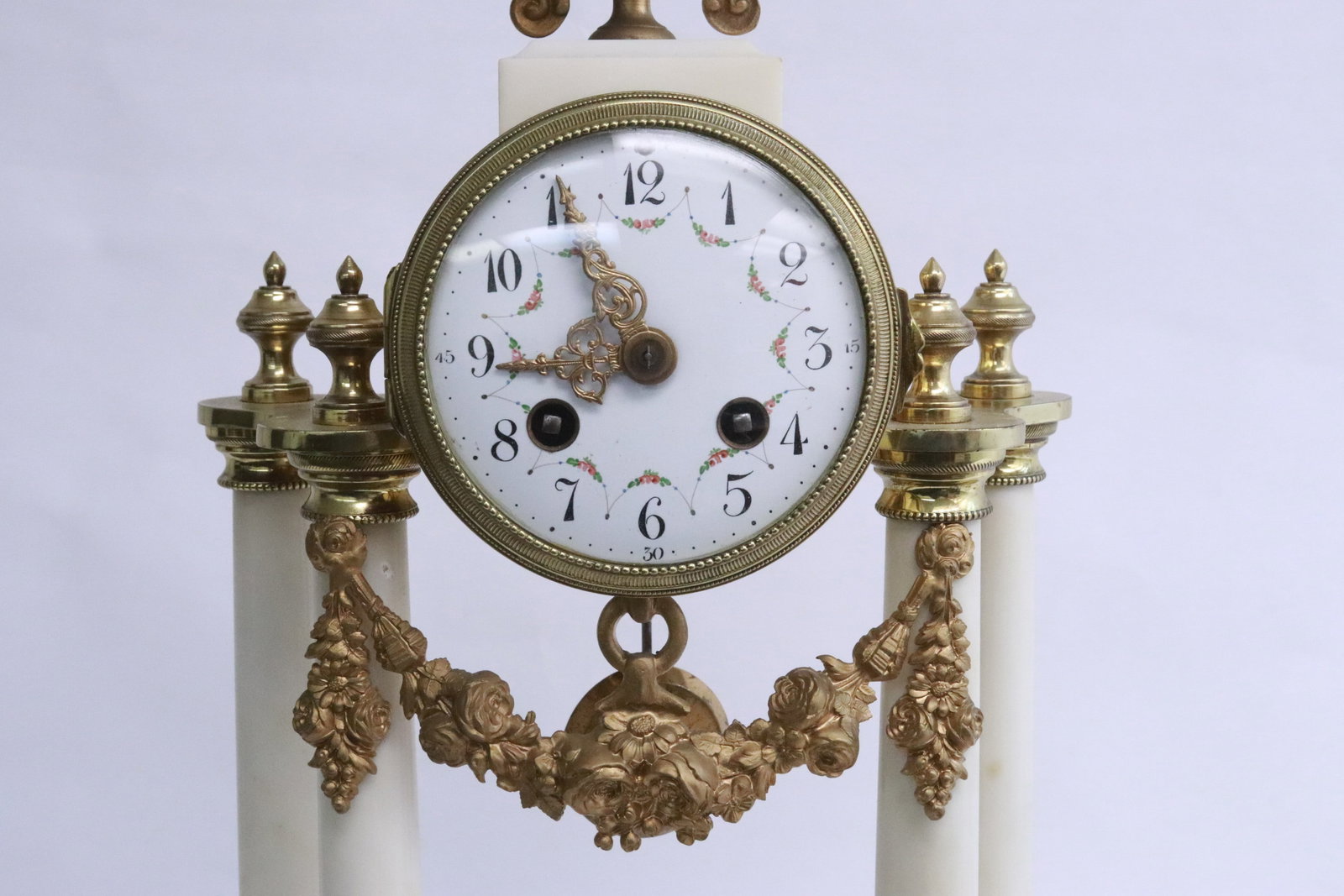 marble based table lamp with bronze ormolu - 2