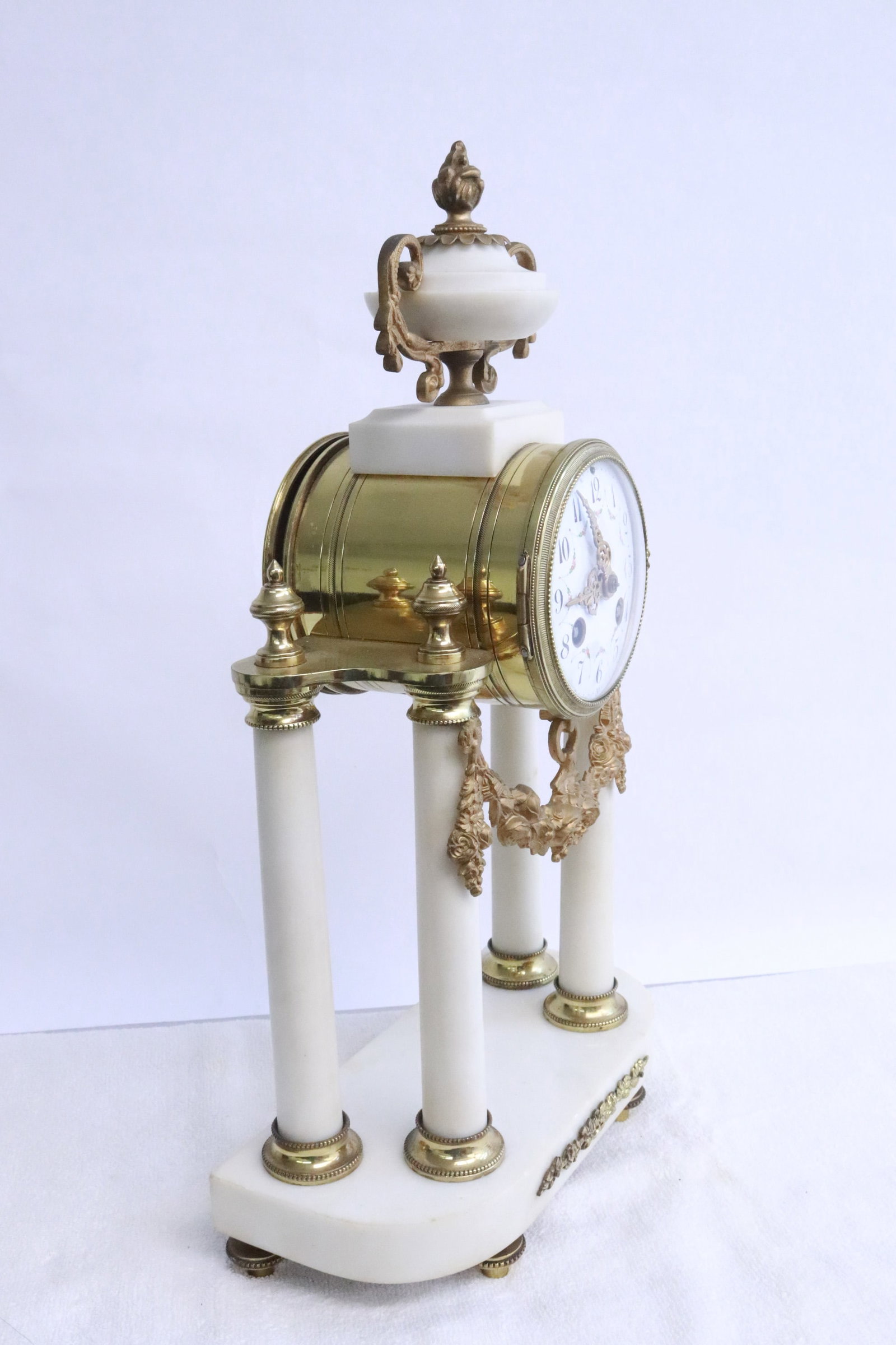 marble based table lamp with bronze ormolu - 6