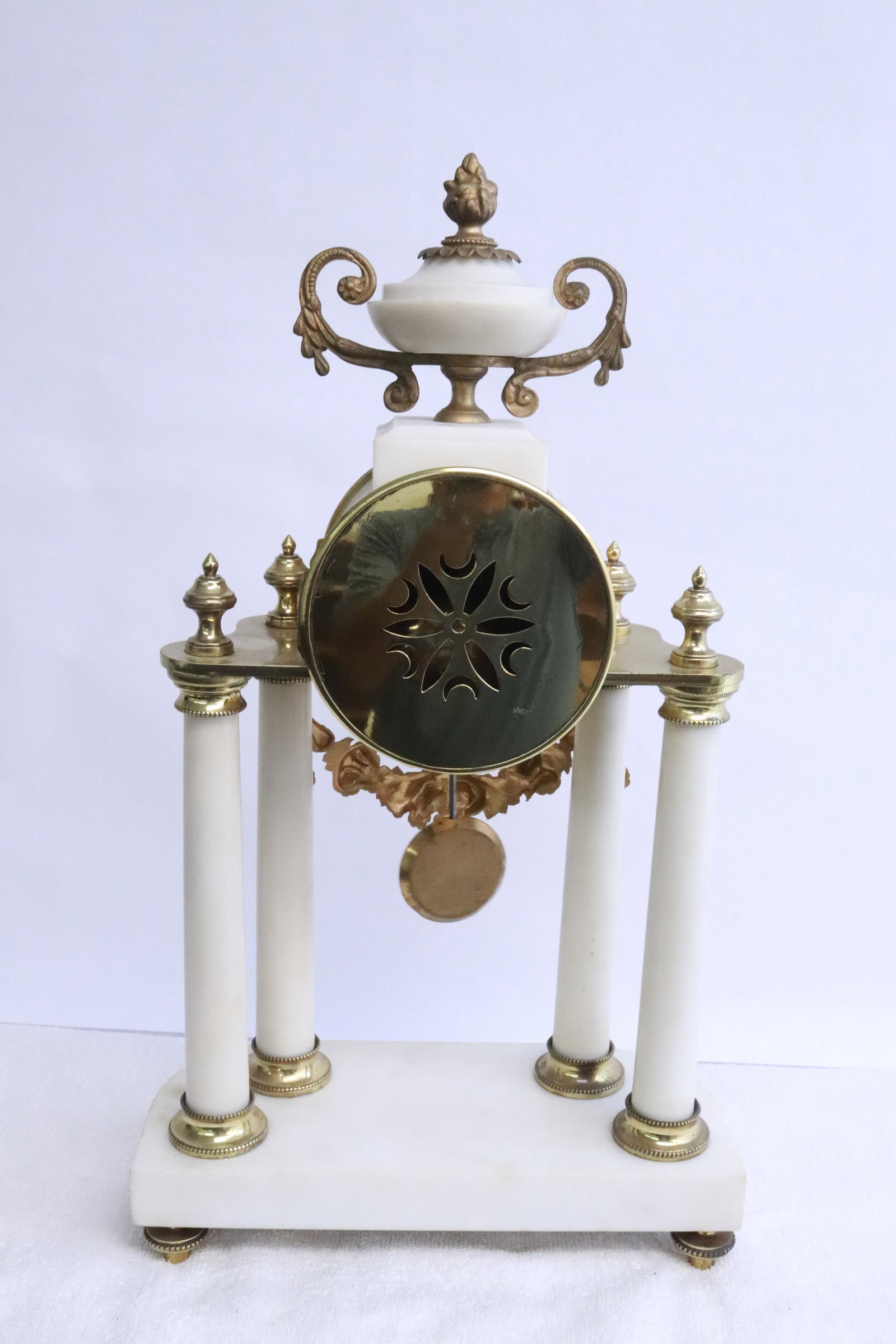 marble based table lamp with bronze ormolu - 7