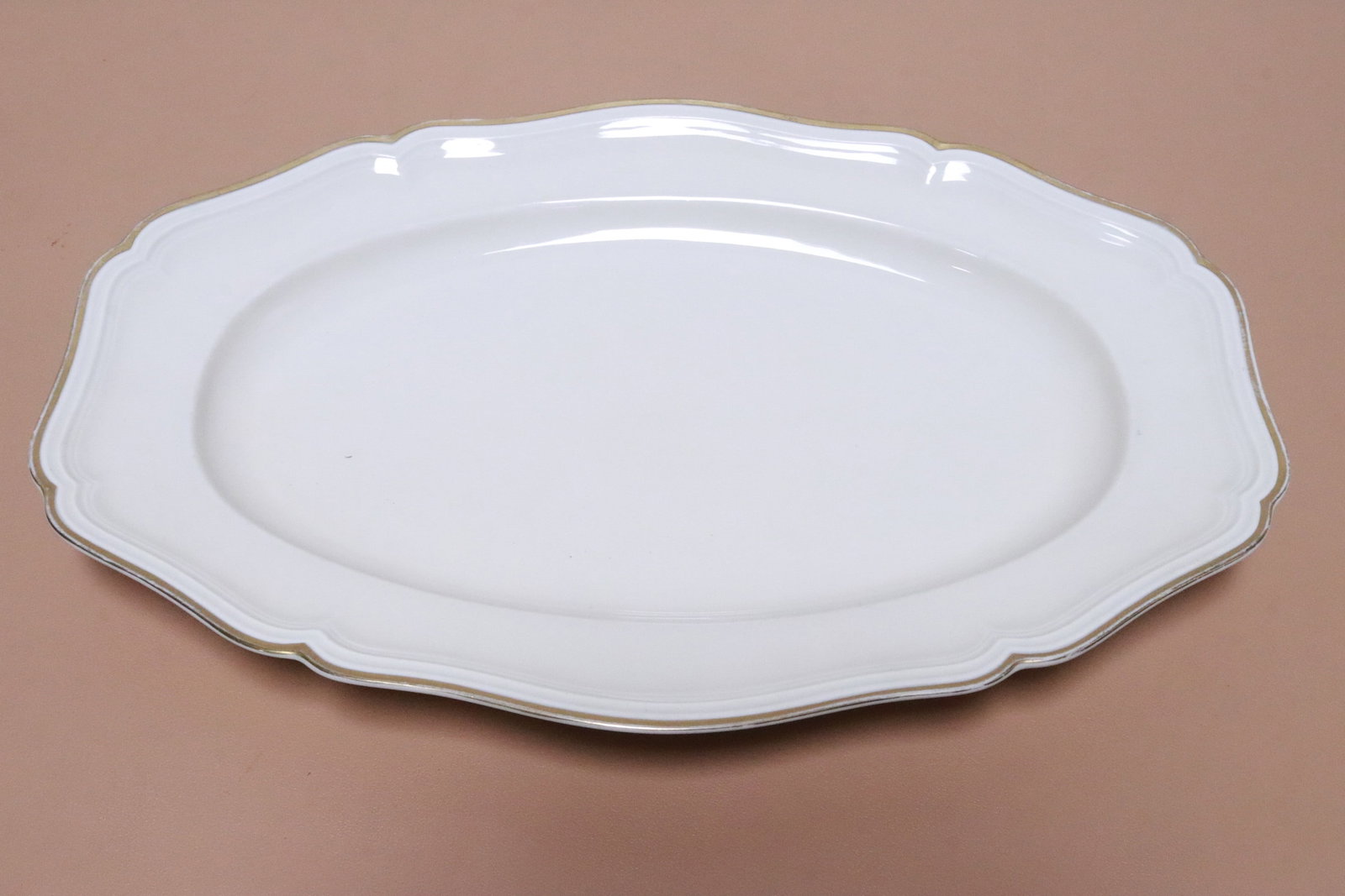 5 Rosenthal serving pieces in chippendale pattern - 7