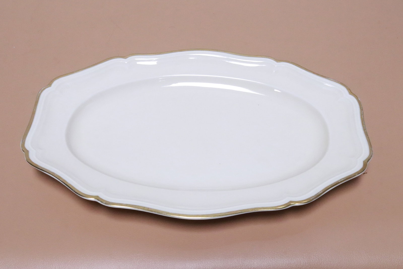 5 Rosenthal serving pieces in chippendale pattern - 8