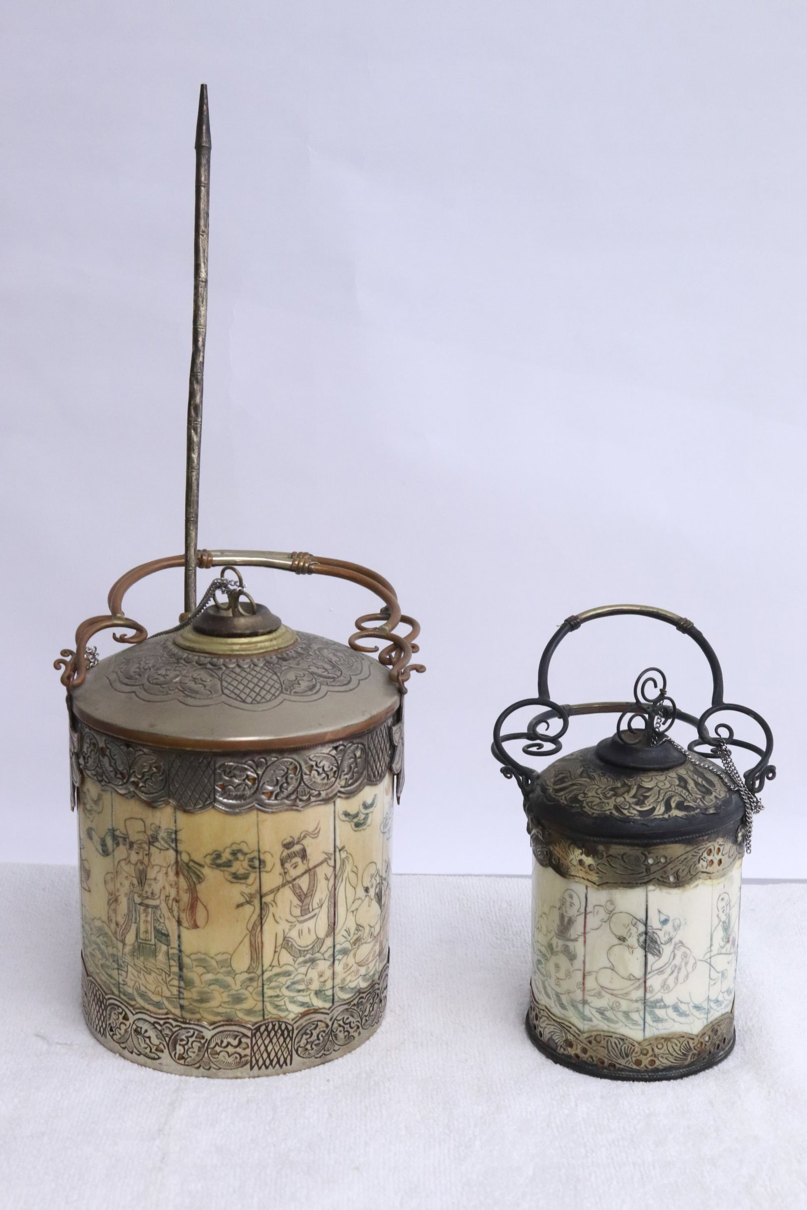 2 bone decorated tea caddies: 2 bone decorated tea caddies, 5"x3.4"dia, 6.8"x5.2"dia