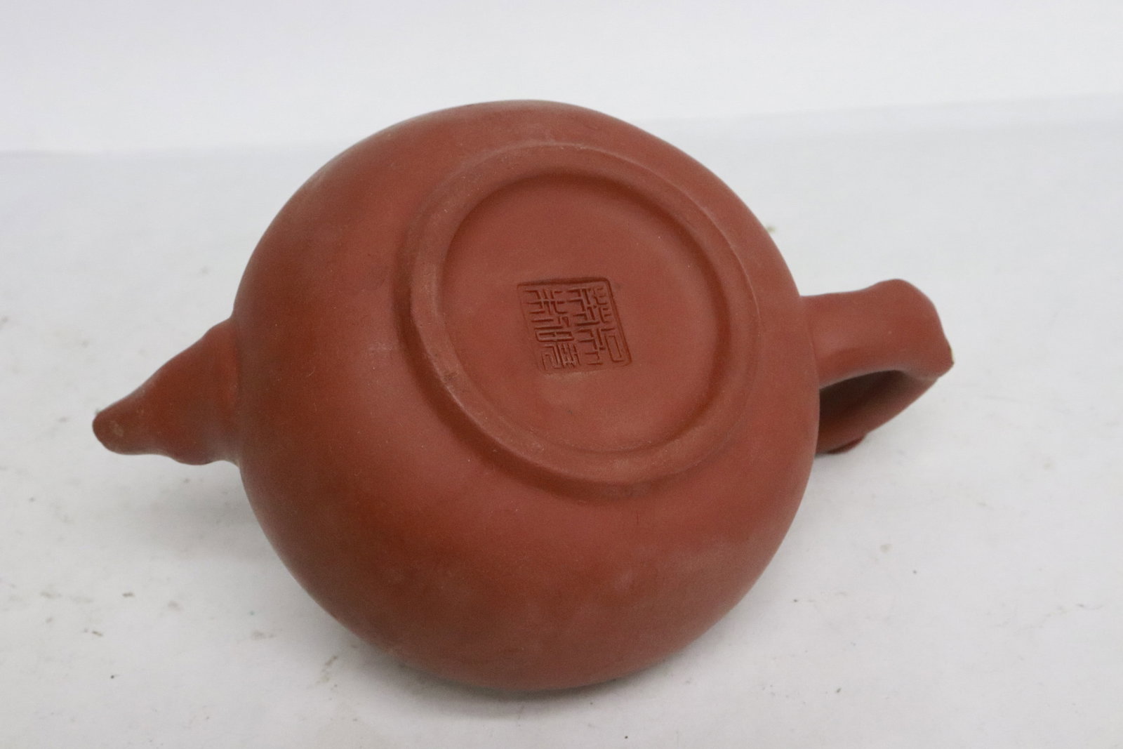 3 Yixing teapots - 7
