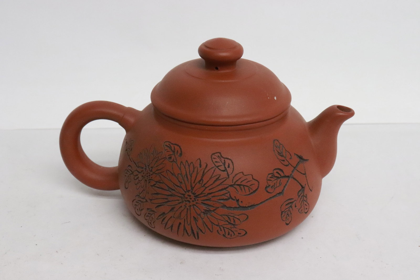 3 Yixing teapots - 2