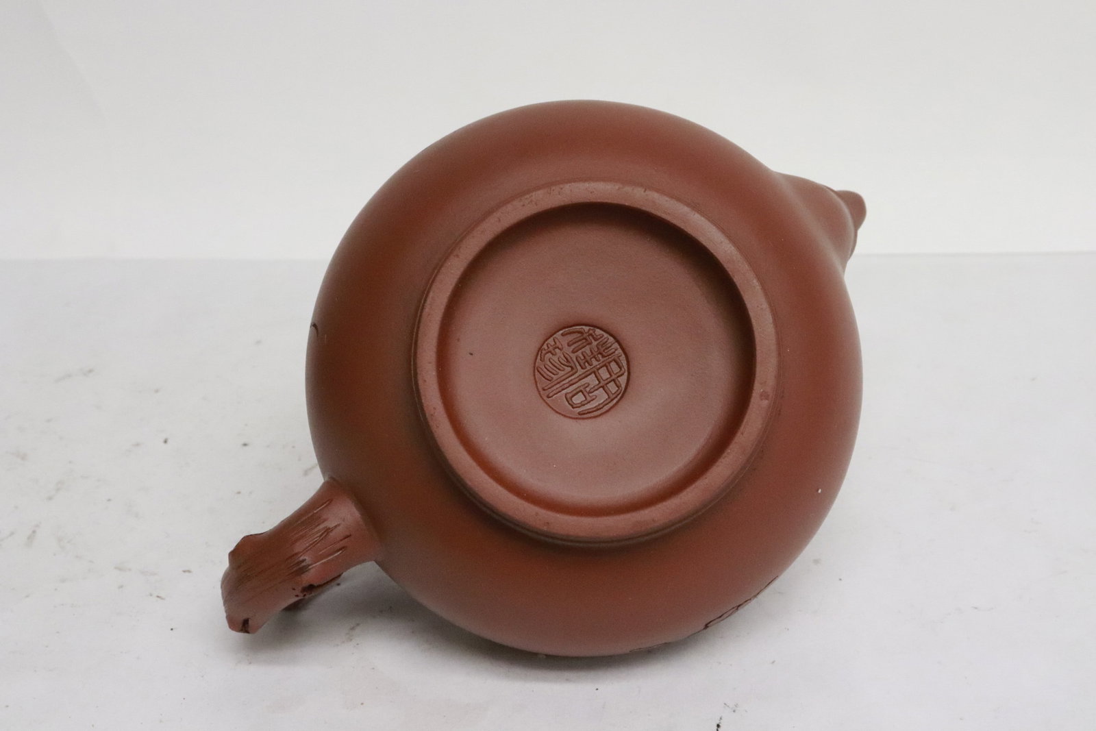 3 Yixing teapots - 7