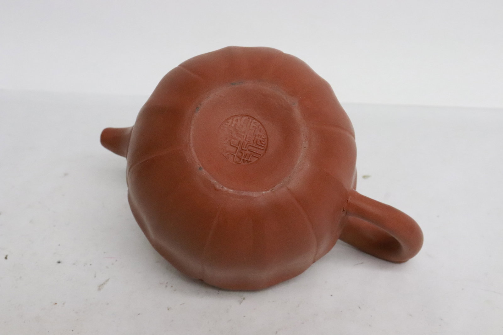 3 Yixing teapots - 7