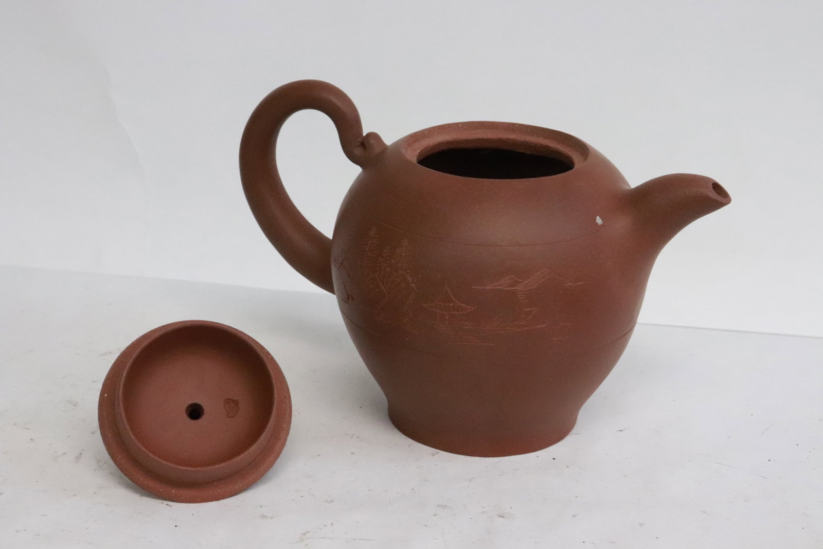 3 Yixing teapots - 6