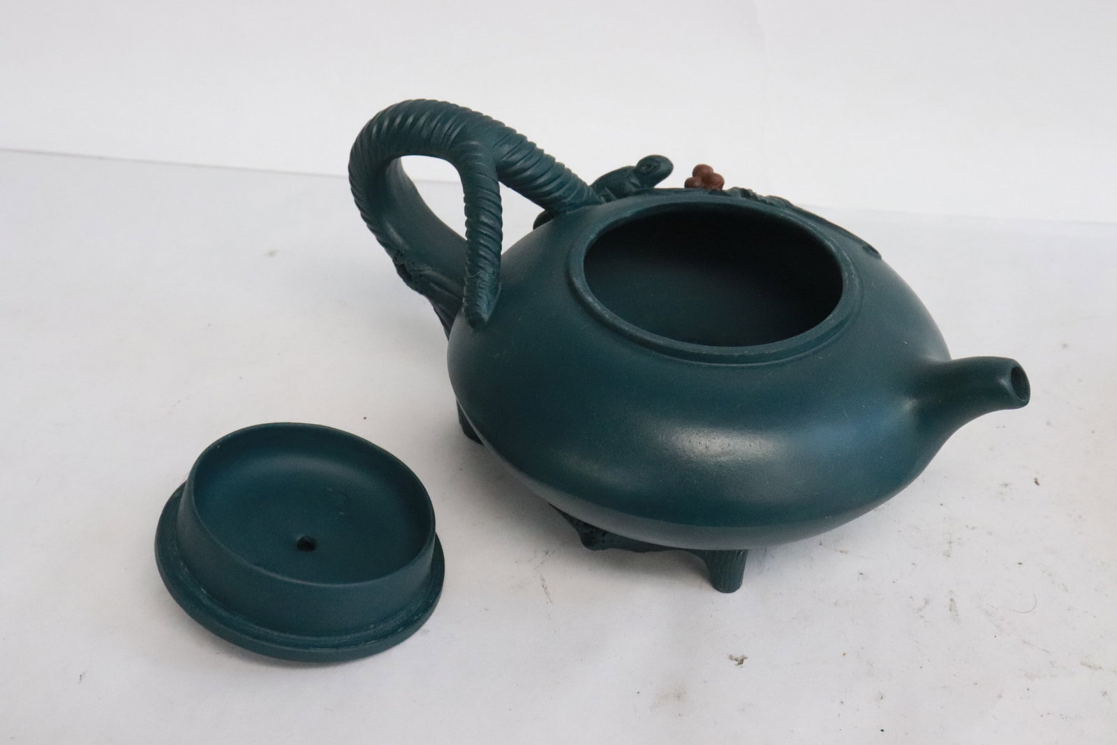 3 Yixing teapots - 3