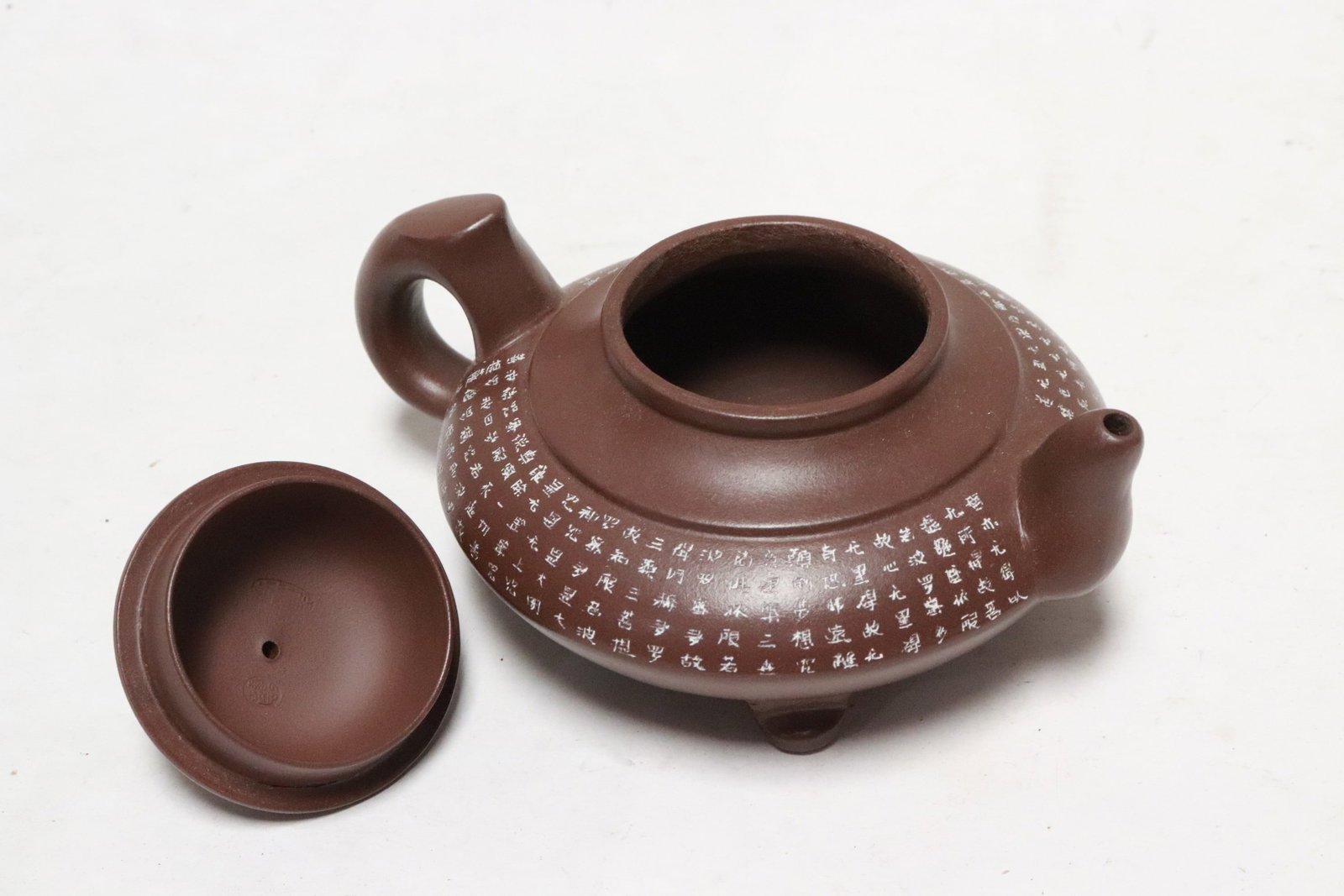 3 Yixing teapots - 9
