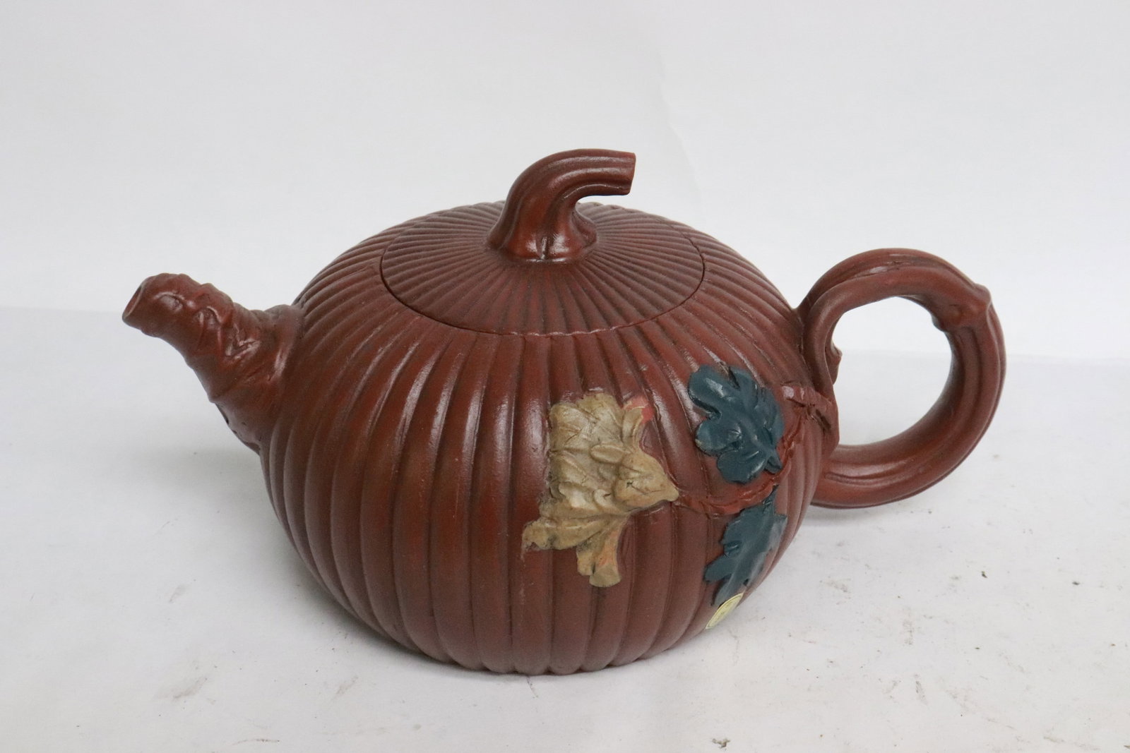 2 large Yixing teapots - 6