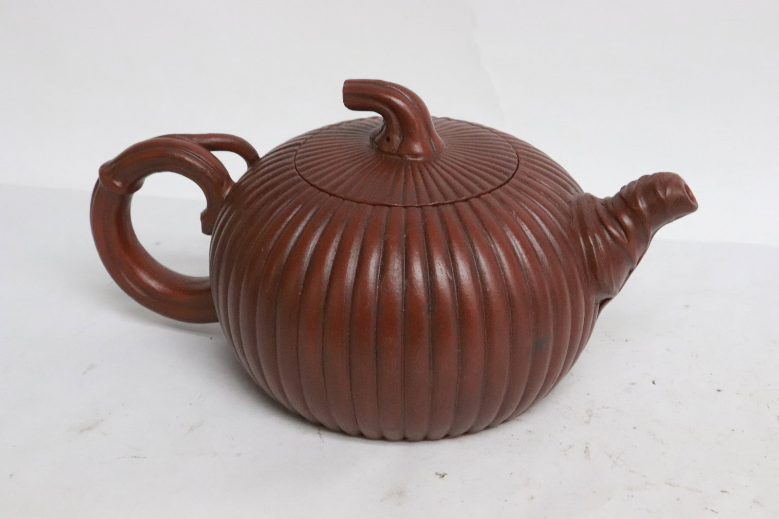 2 large Yixing teapots - 7