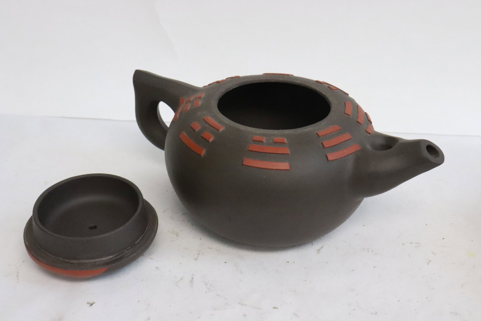3 Yixing teapots - 3