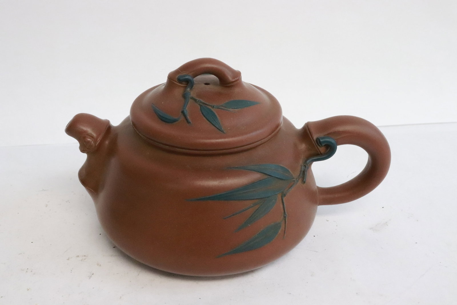 3 Yixing teapots - 5