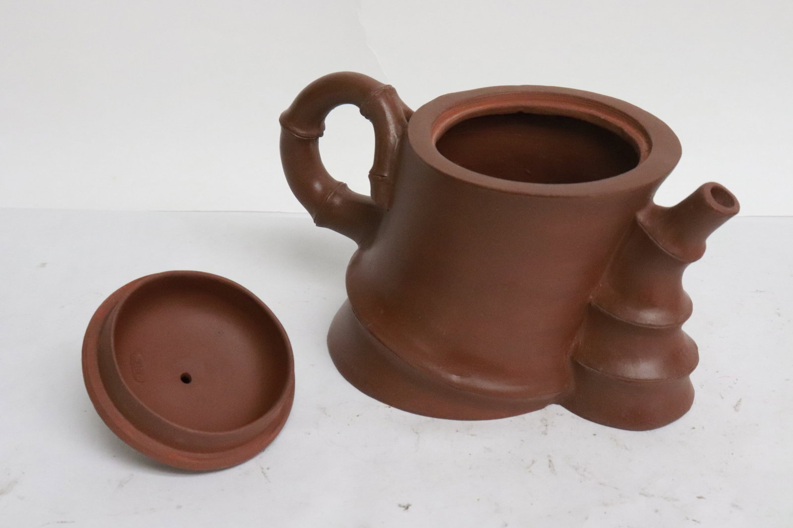 3 Yixing teapots - 6