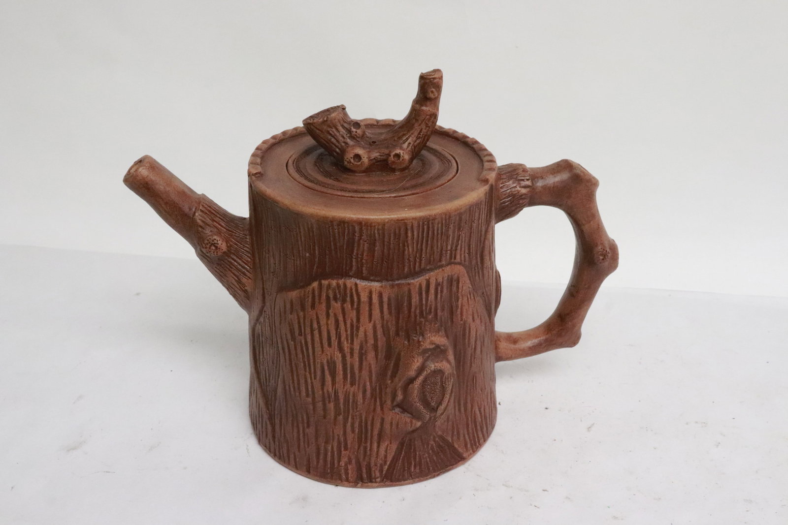 2 large Yixing teapots - 6