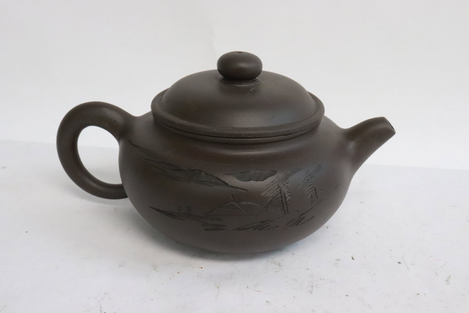 3 Yixing teapots - 5