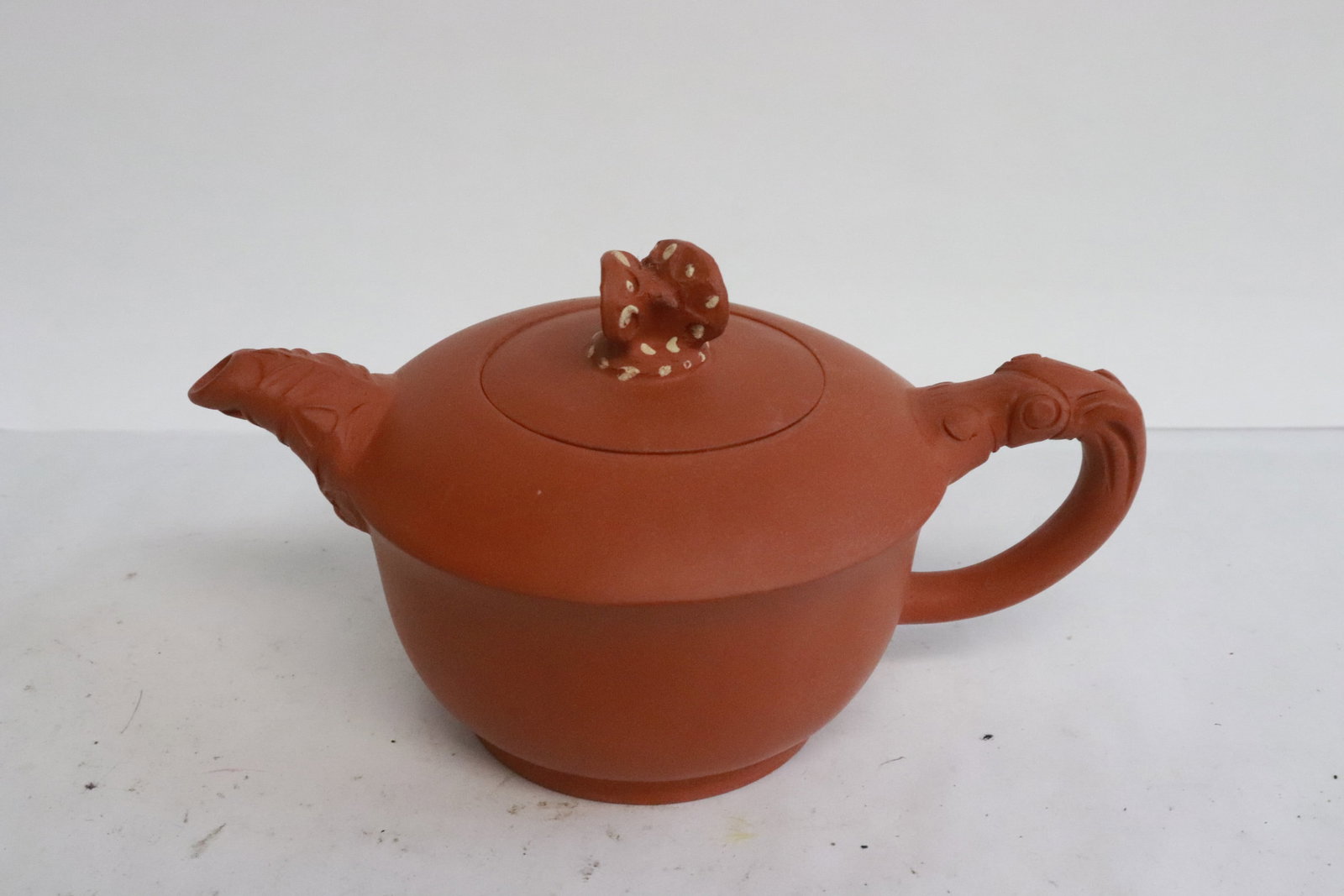 3 Yixing teapots - 8