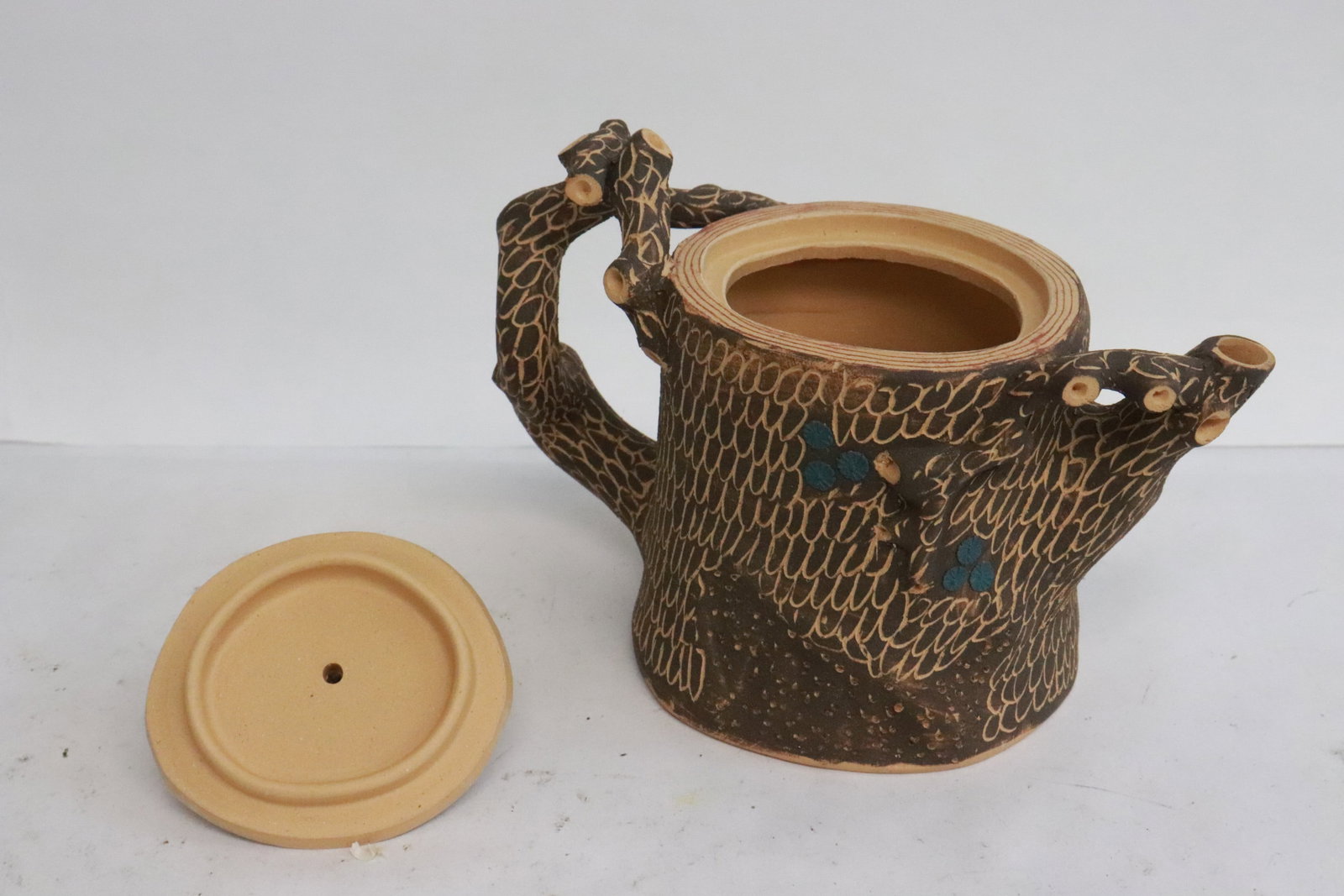 3 Yixing teapots - 6