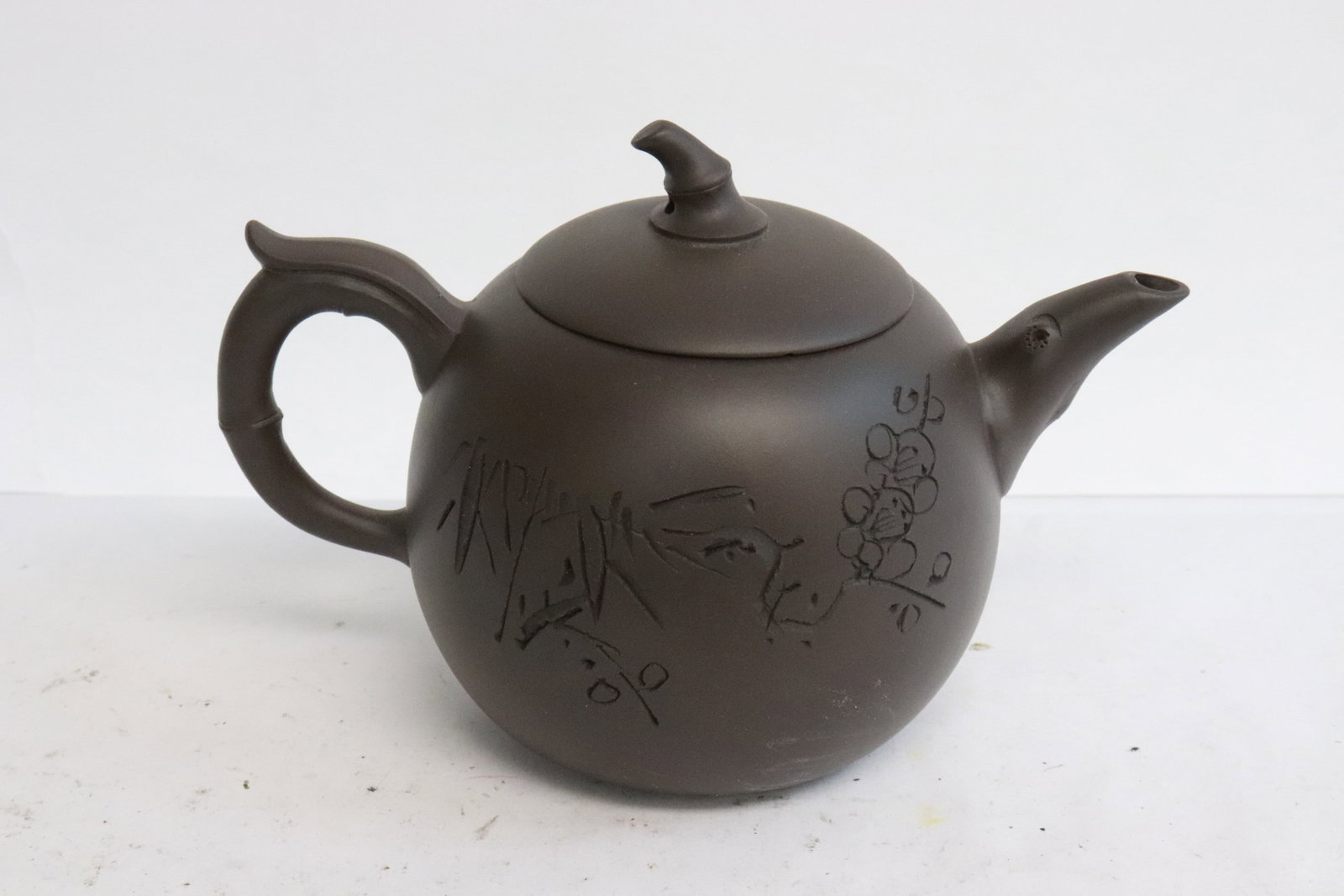 3 Yixing teapots - 2