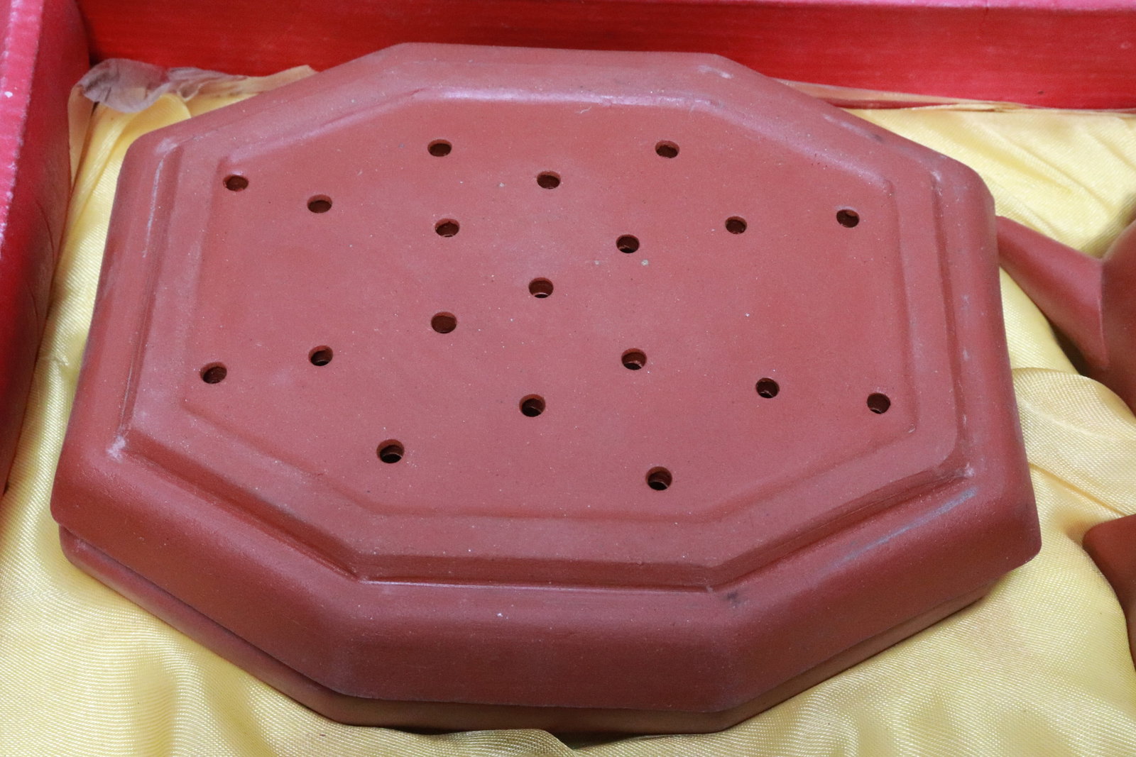 Yixing tea set - 2