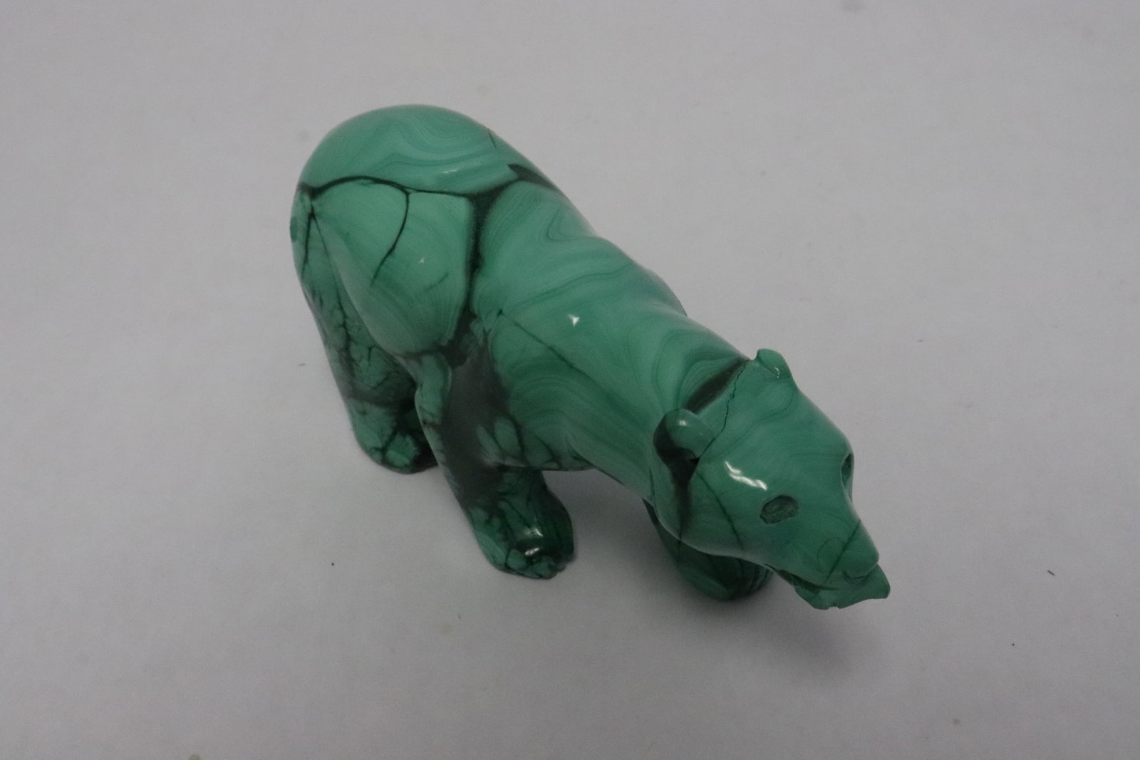 Malachite carved bear, chip - 8