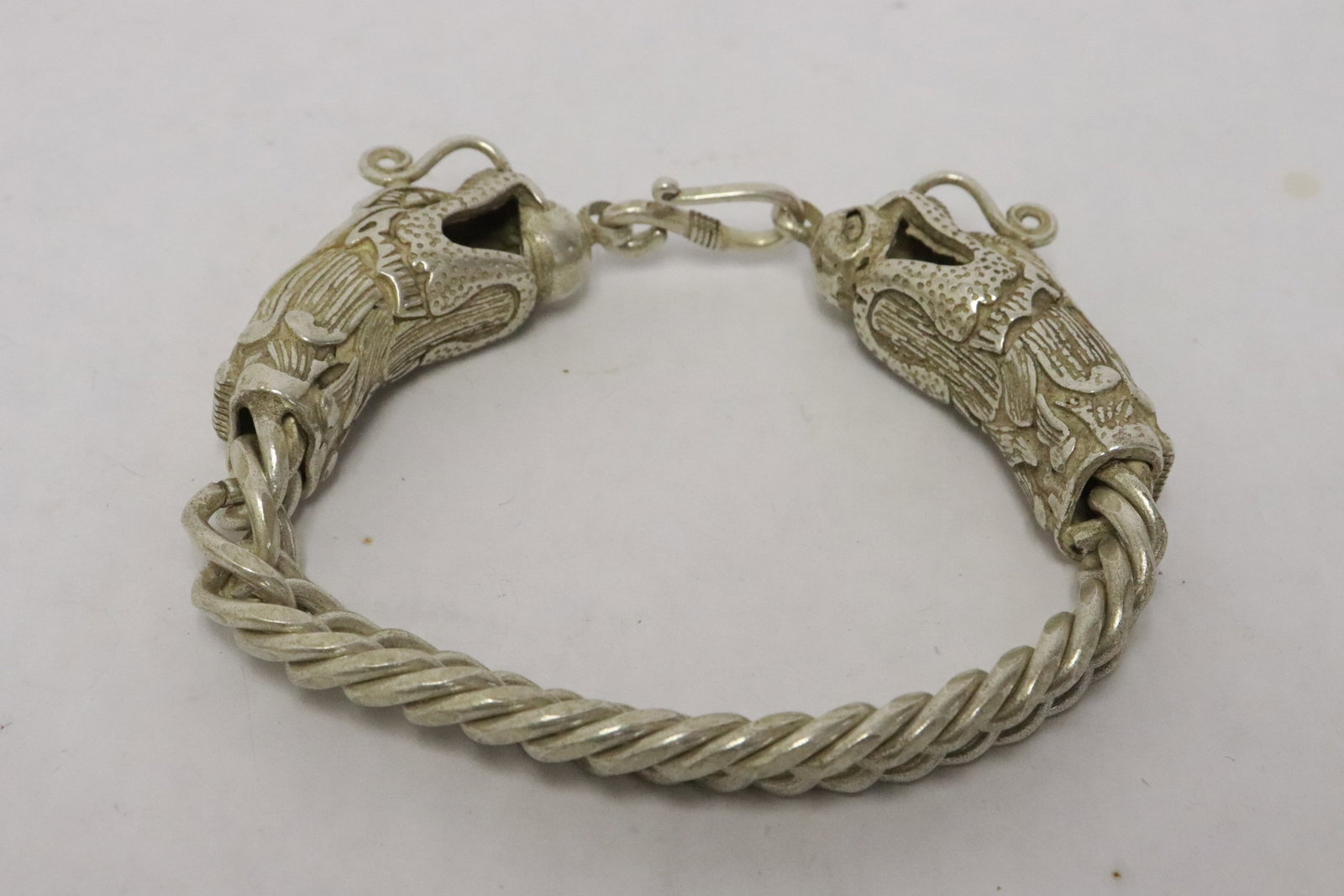 3 white metal necklaces - 6