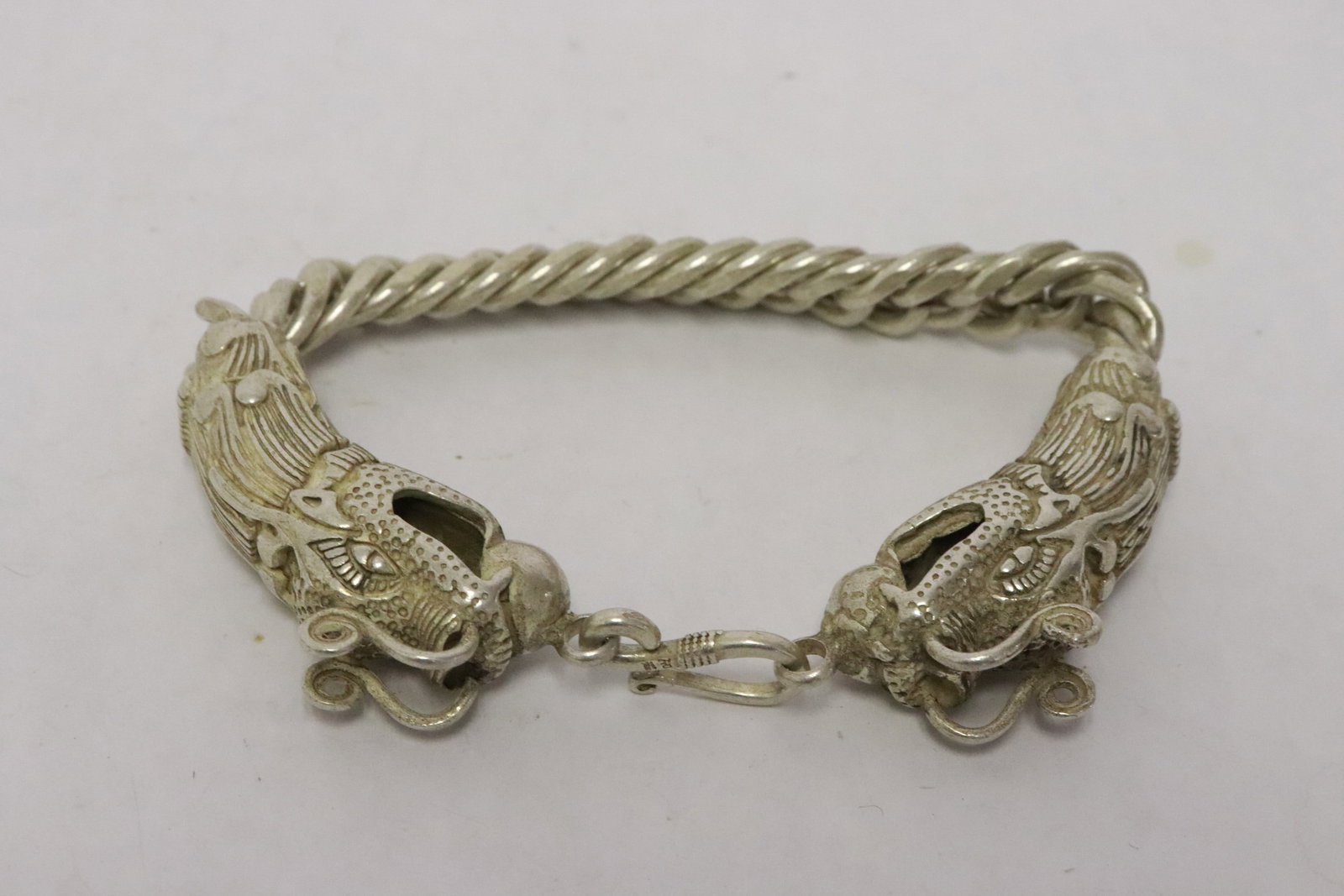 3 white metal necklaces - 7