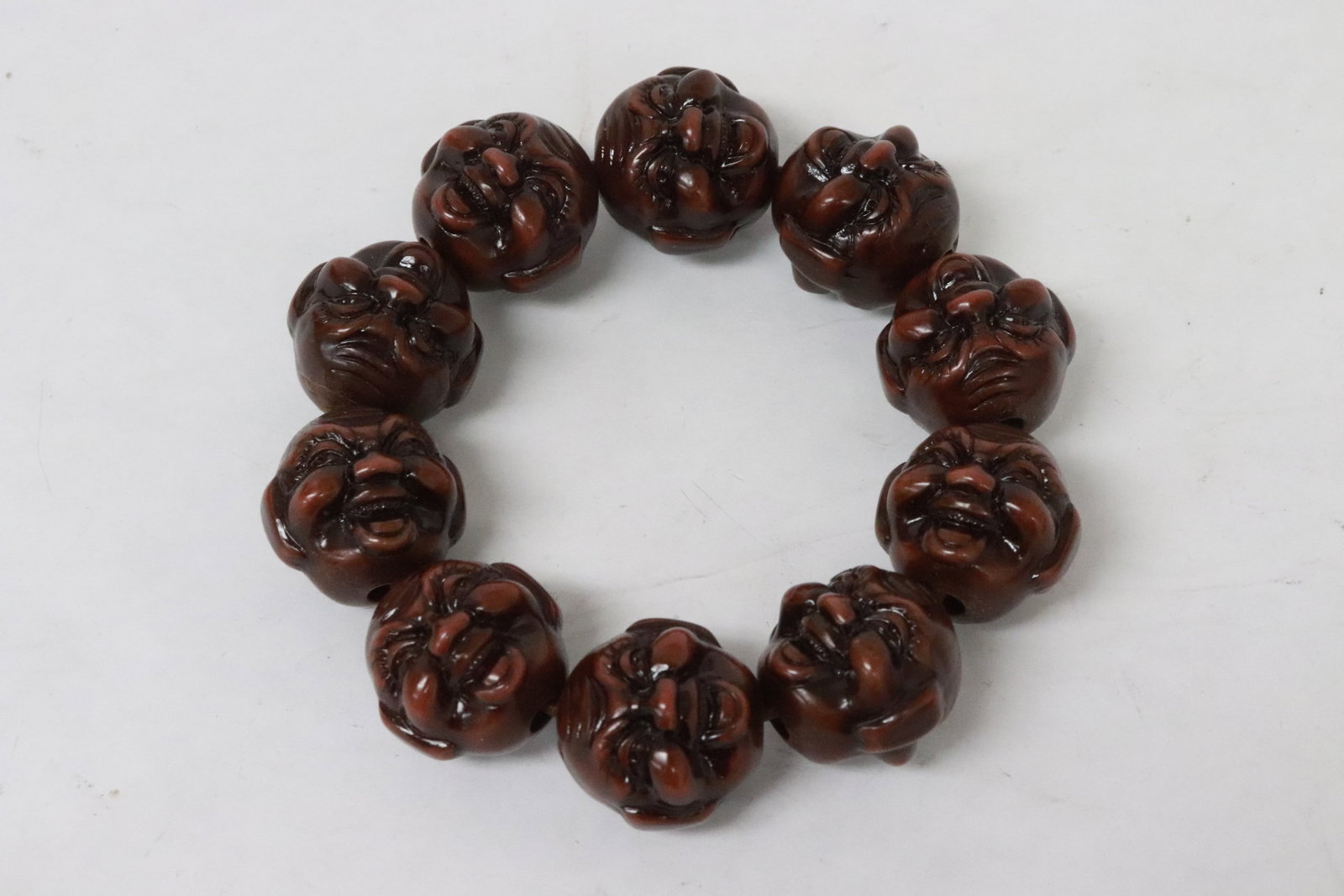 6 wood bracelets - 6