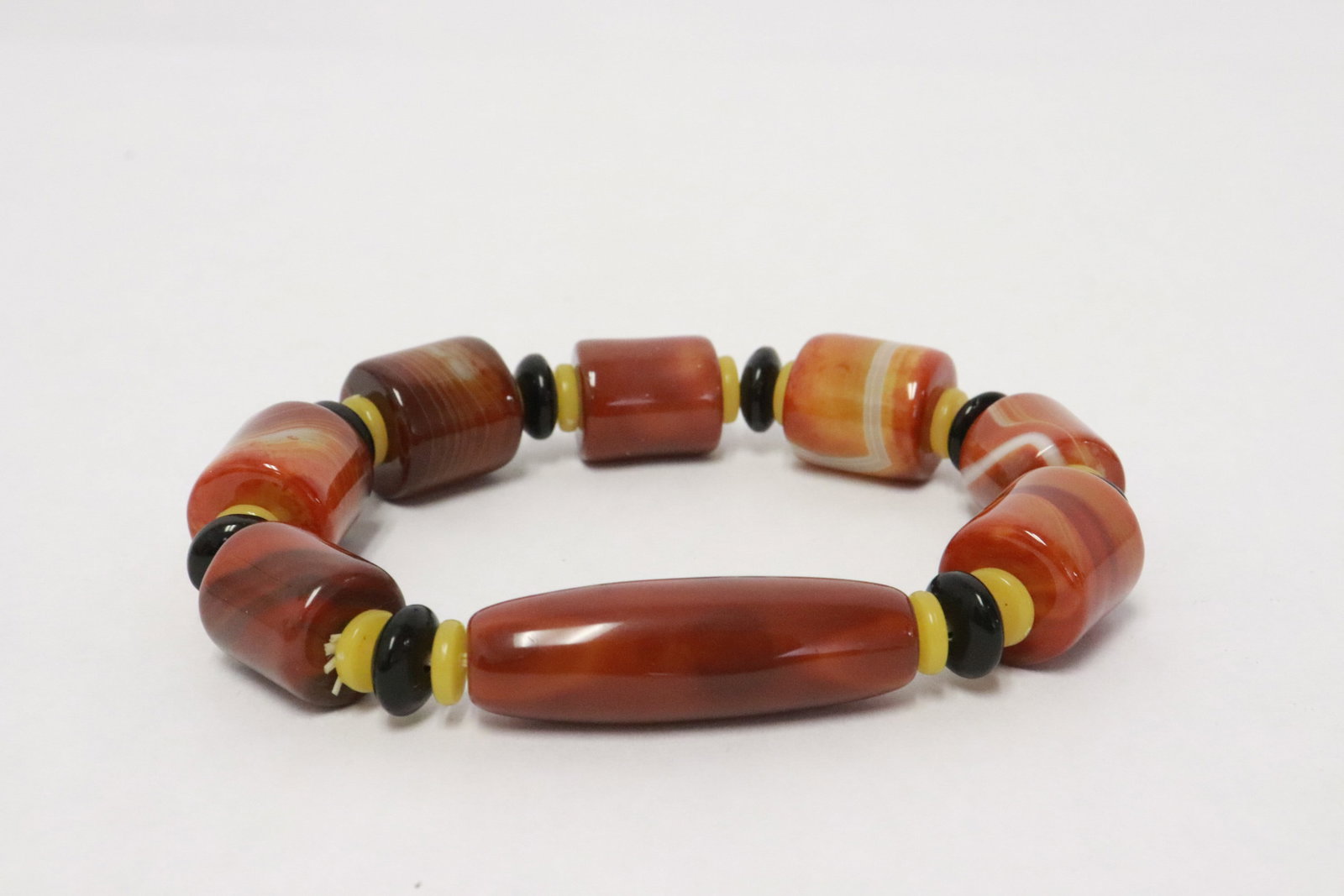2 fine bead bracelets - 2