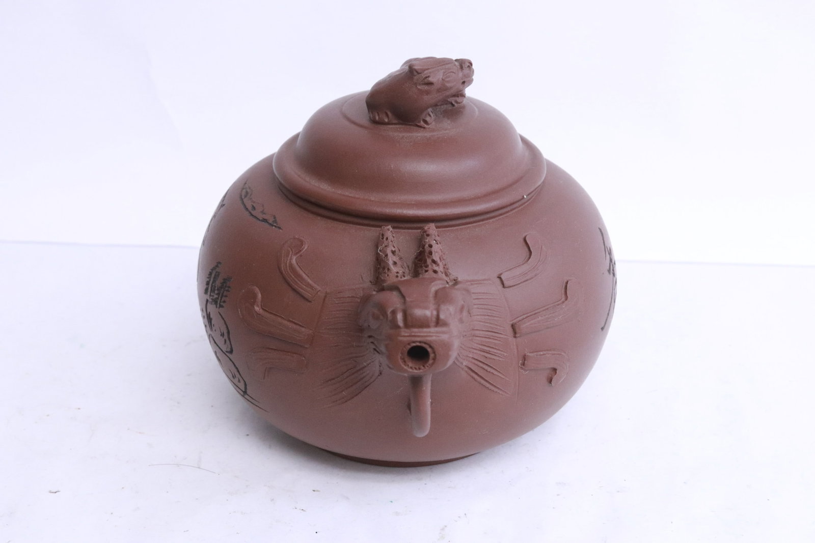 2 Yixing teapots - 2