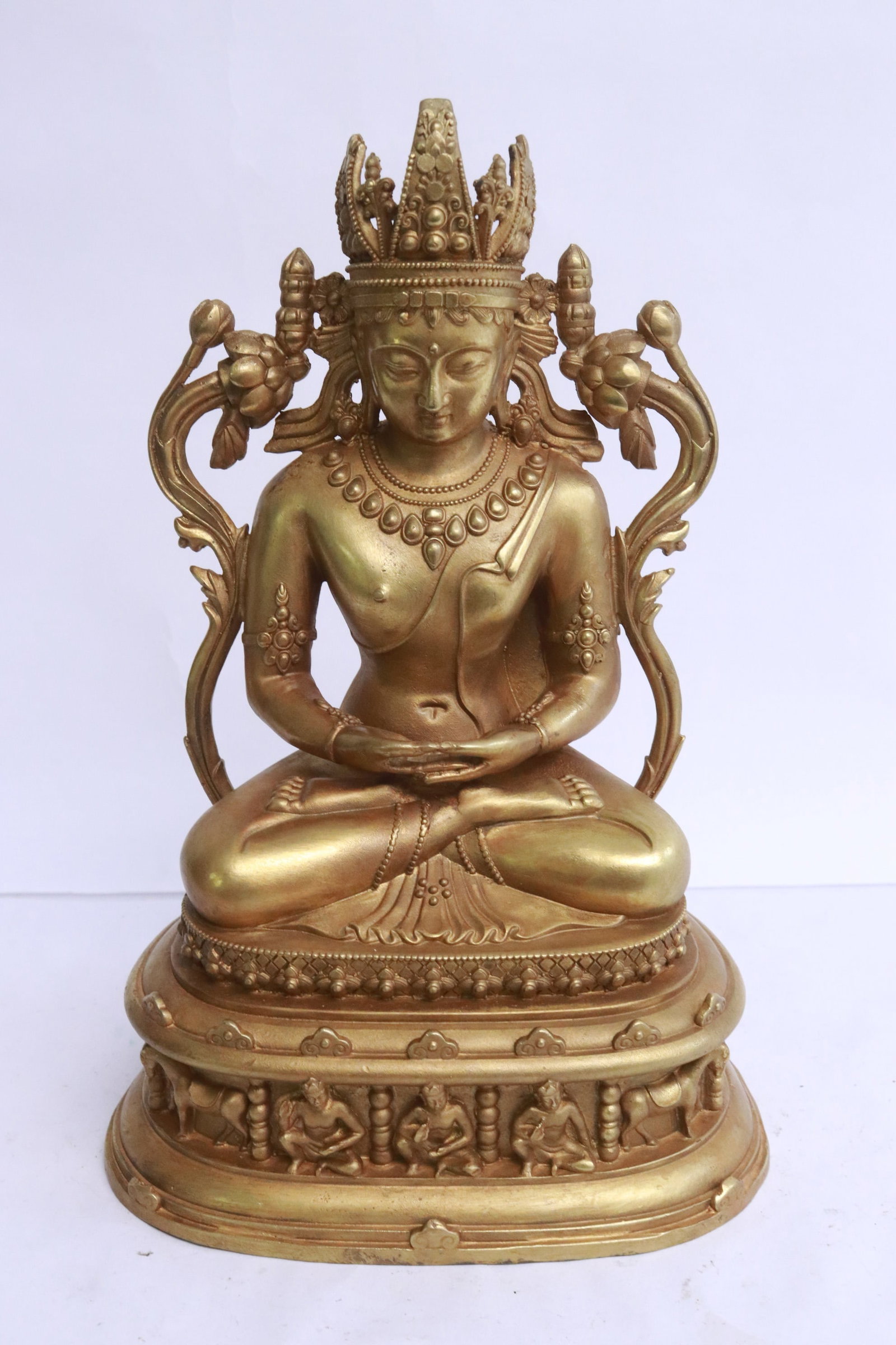 Chinese gilt bronze sculpture of deity: Chinese gilt bronze sculpture of deity, 9.85"H