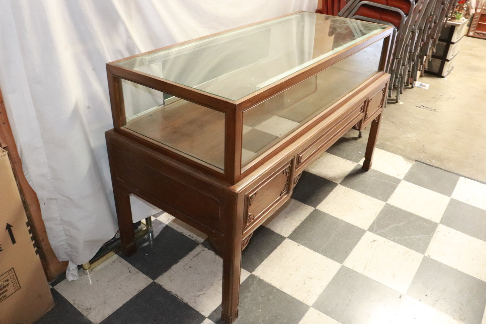 A floor jewelry display case: A floor jewelry display case with Chinese jichi wood style wood base, with 3 drawers, 35.8"x59"x24.6"