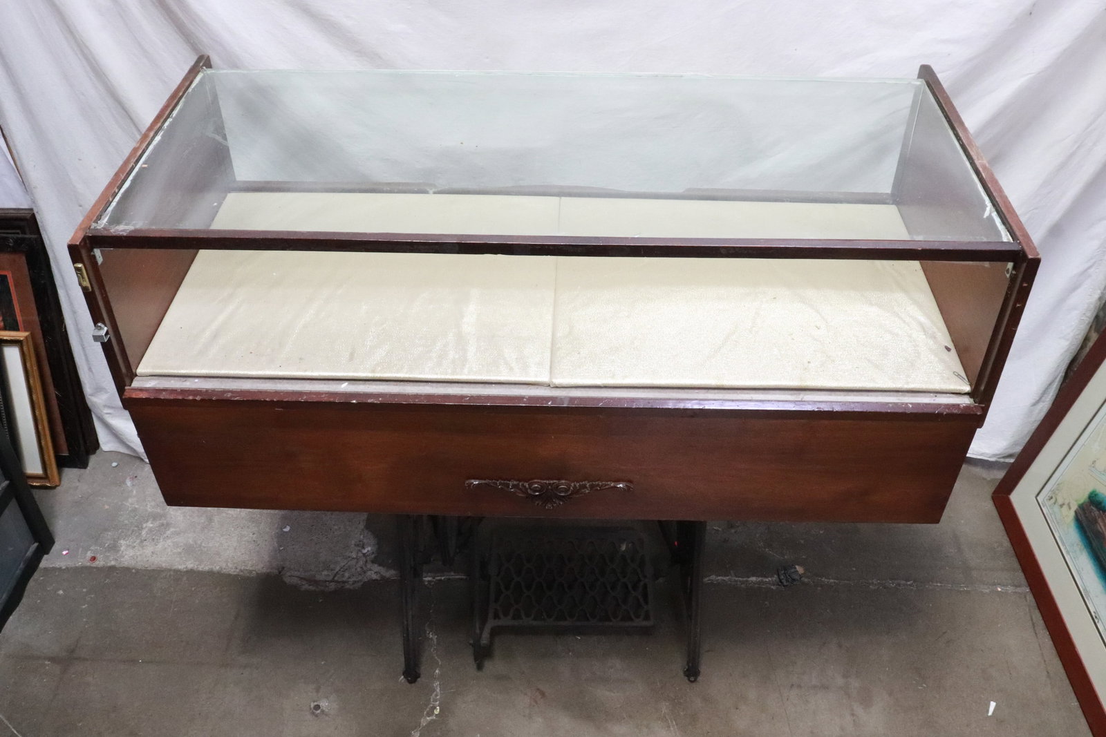 floor jewelry display case w/ antique sewing machine base (1 of 6)